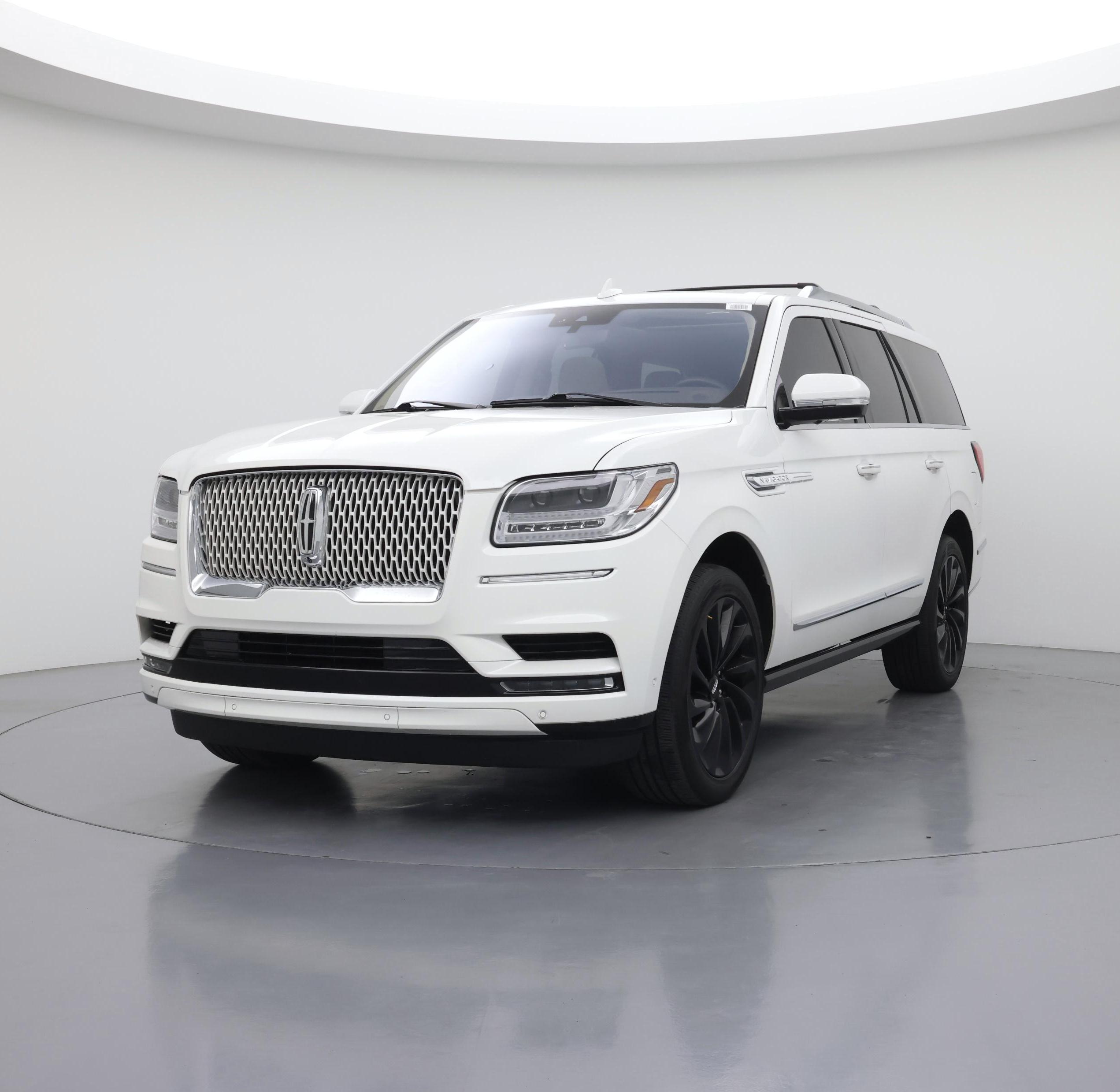 Thumbnail: 2021 Lincoln Navigator - 4