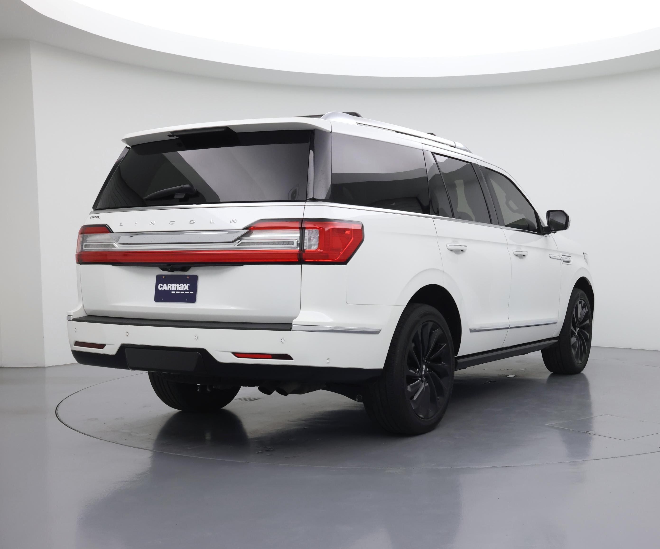 Thumbnail: 2021 Lincoln Navigator - 8