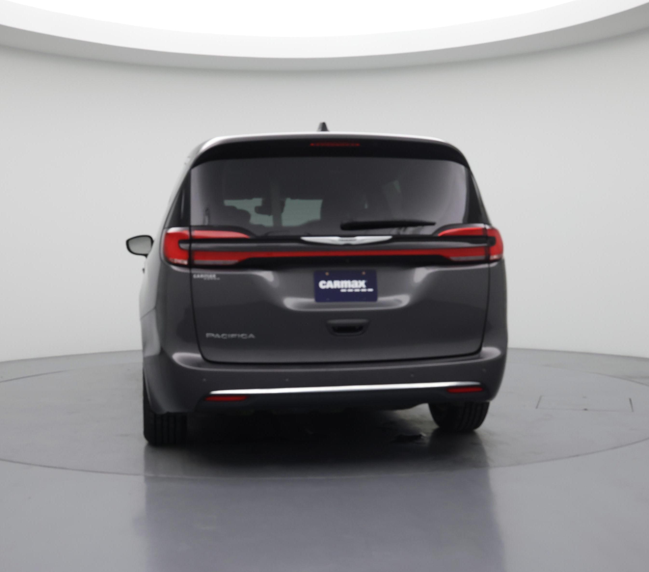 Thumbnail: 2023 Chrysler Pacifica - 6