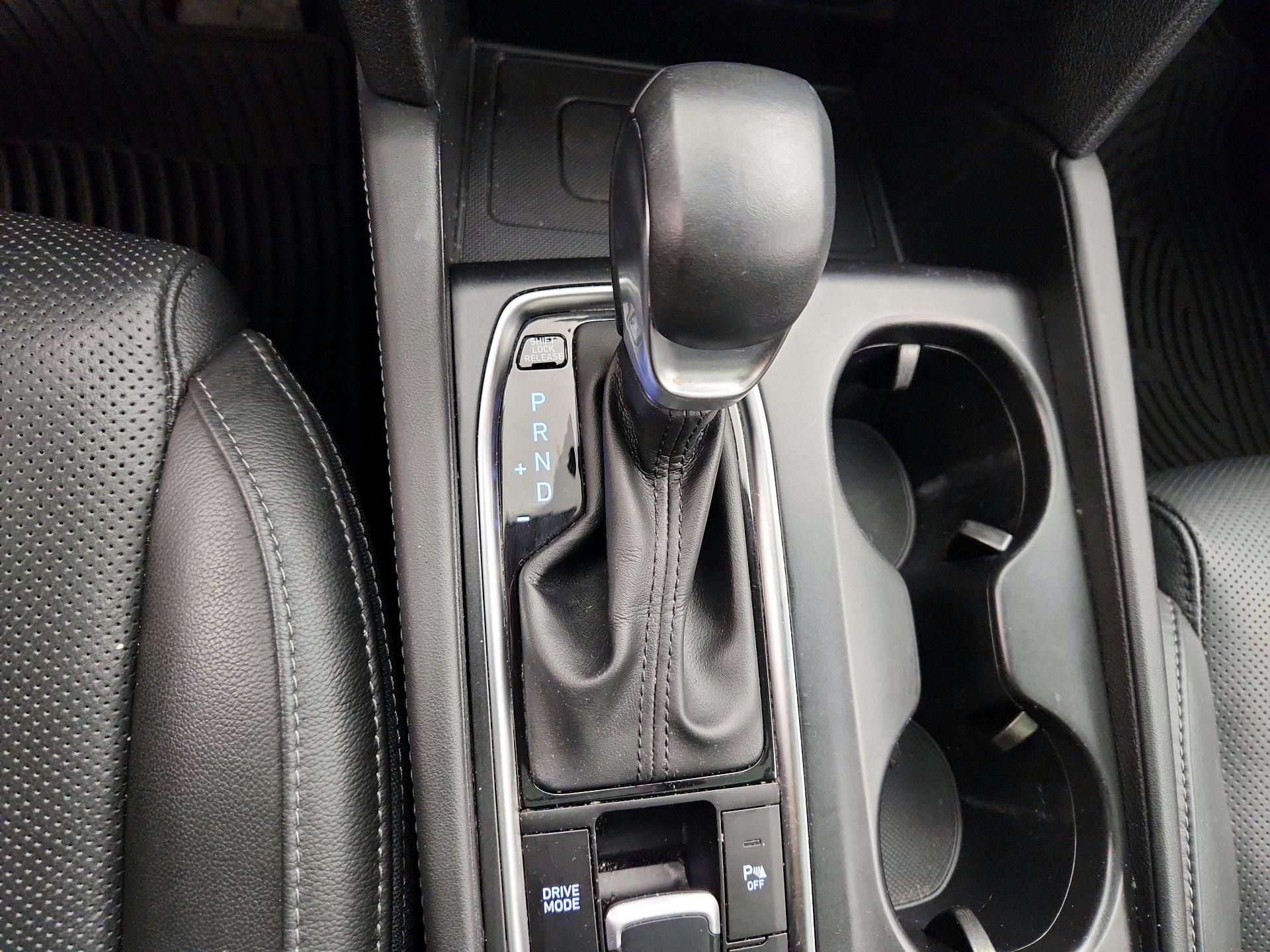 Thumbnail: 2020 Hyundai Santa Fe - 17