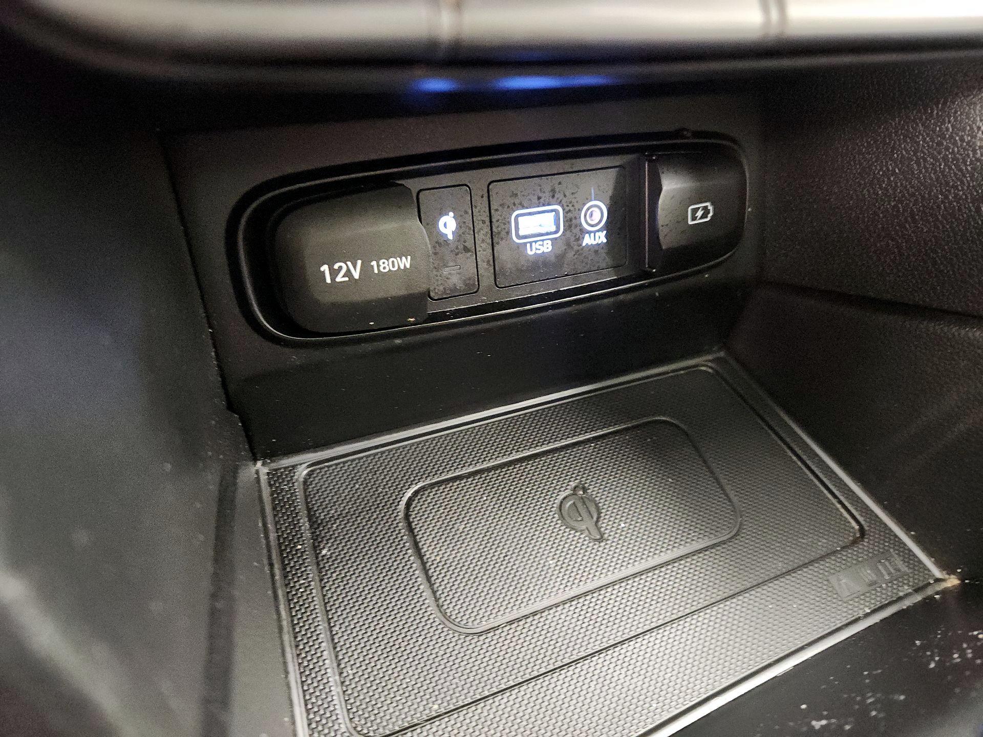 Thumbnail: 2020 Hyundai Santa Fe - 18