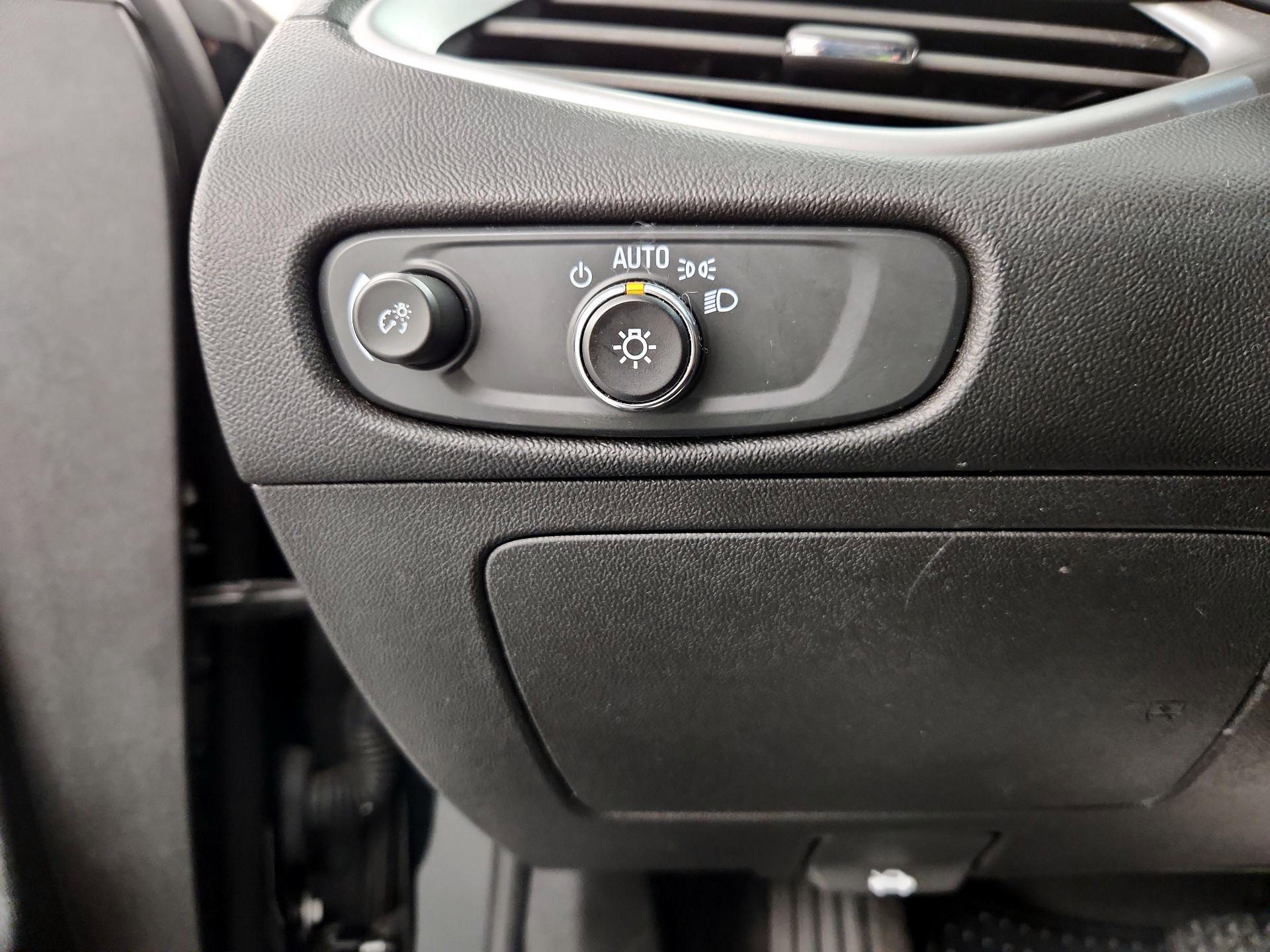 Thumbnail: 2024 Chevrolet Malibu - 13