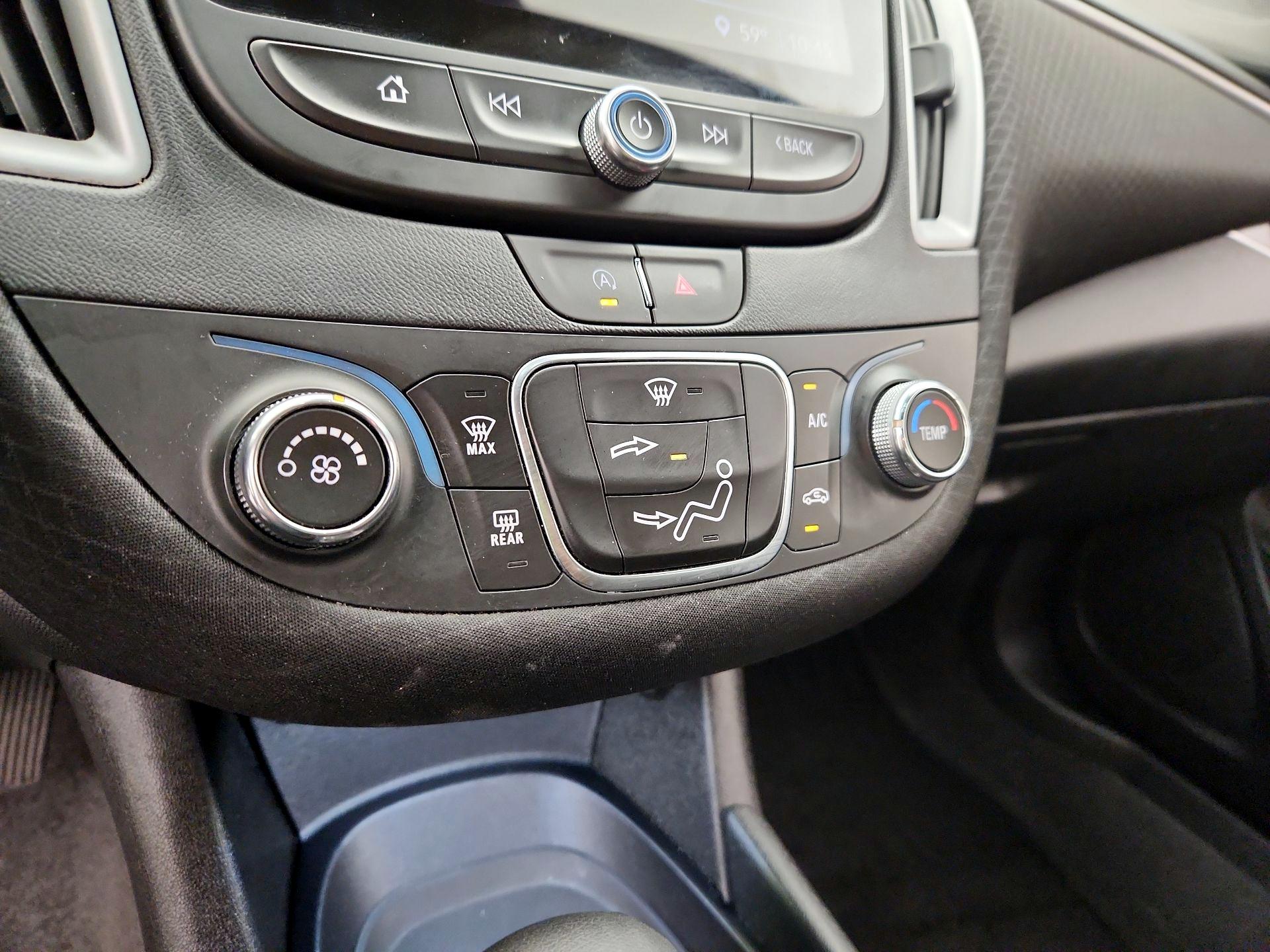 Thumbnail: 2024 Chevrolet Malibu - 16