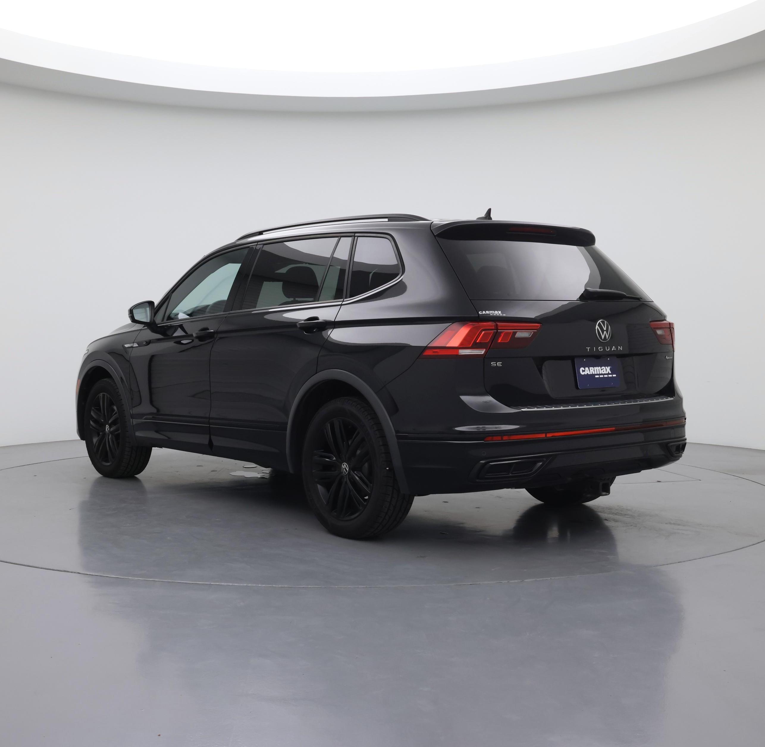 Thumbnail: 2022 Volkswagen Tiguan - 2