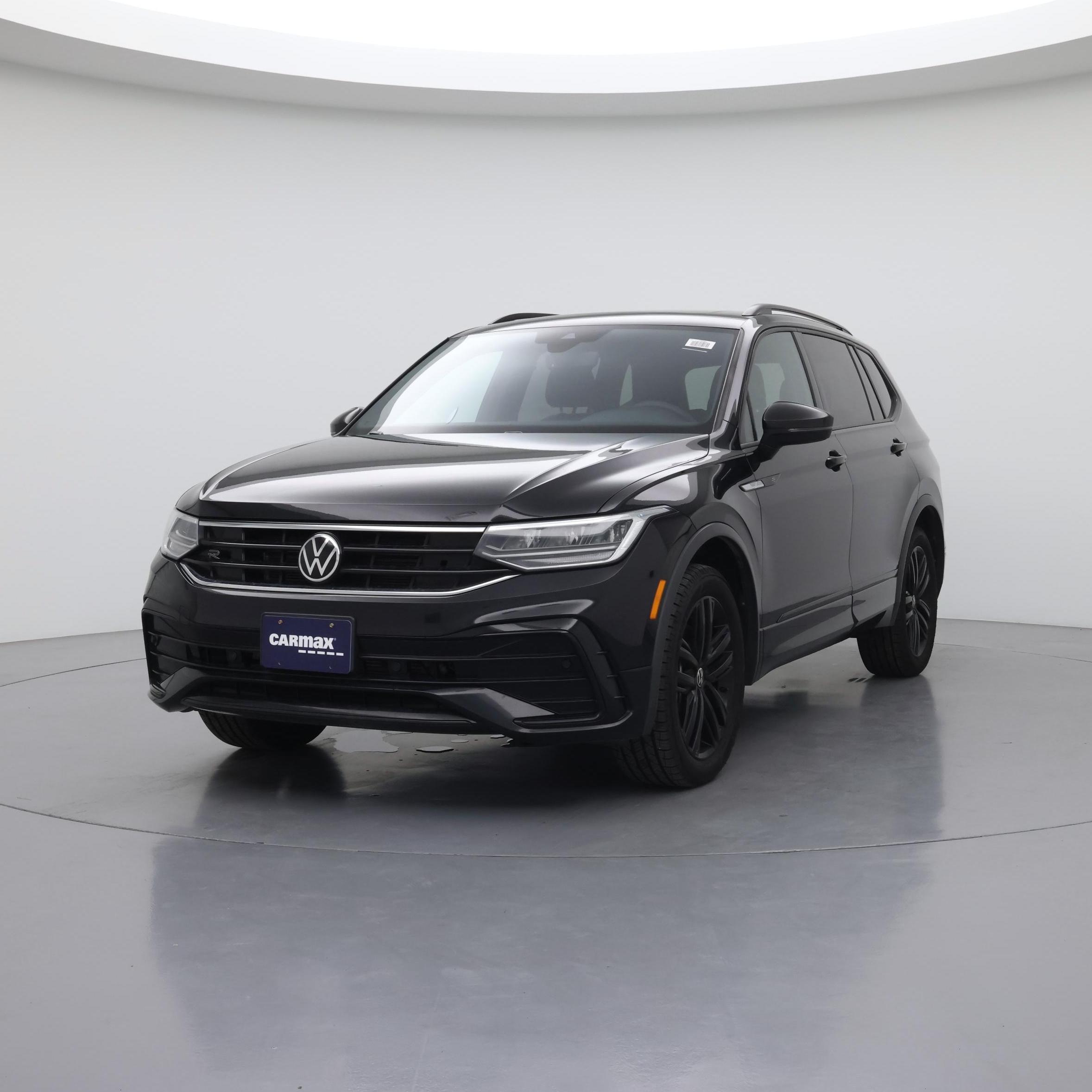 Thumbnail: 2022 Volkswagen Tiguan - 4