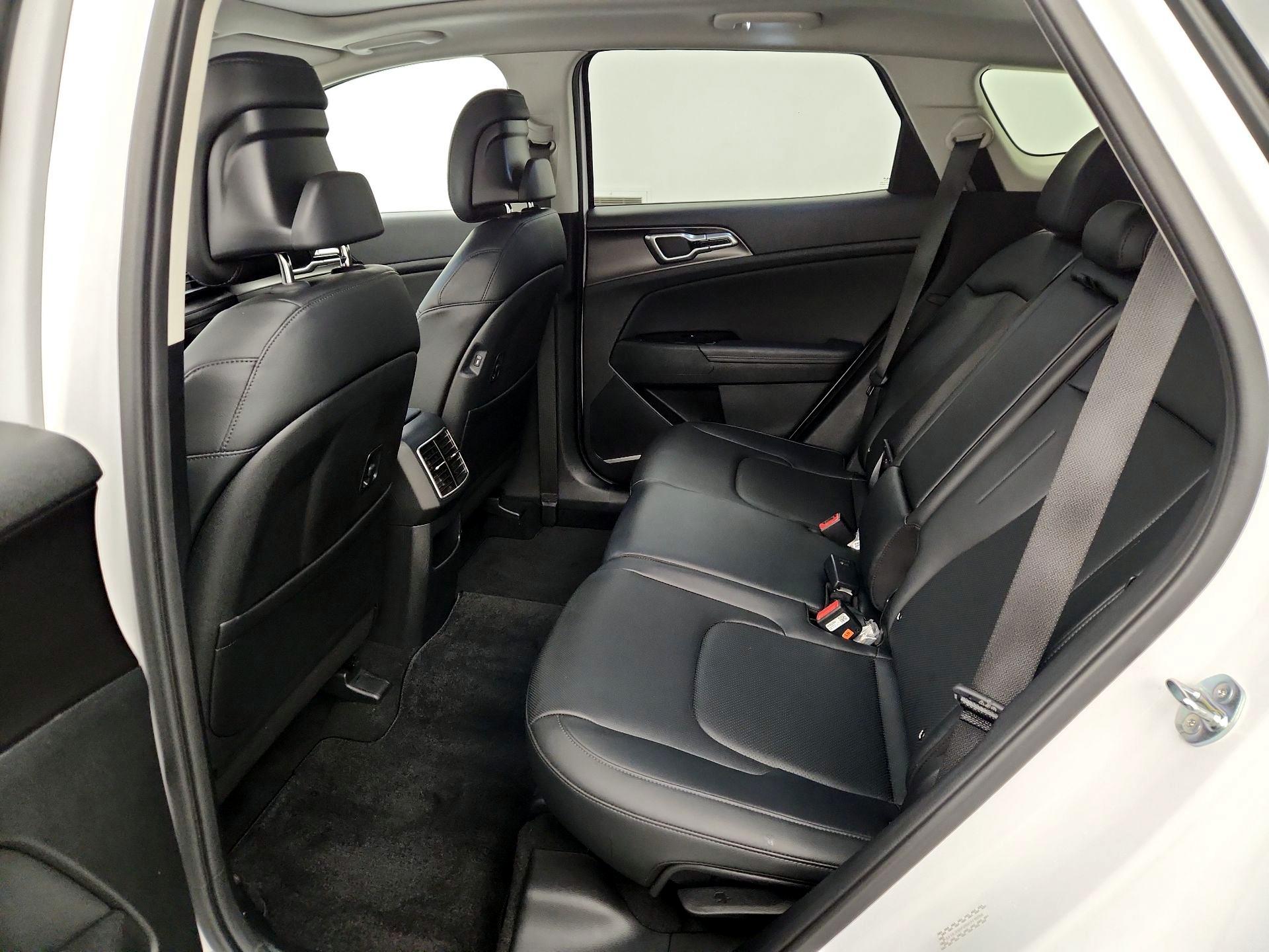 Thumbnail: 2025 Kia Sportage - 19