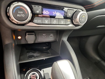 USB/AUX Ports
