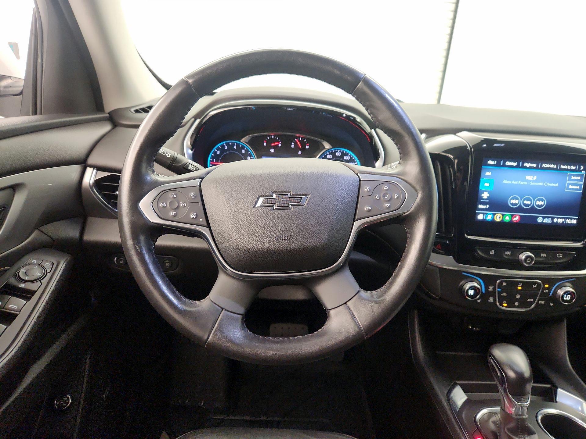 Thumbnail: 2021 Chevrolet Traverse - 10