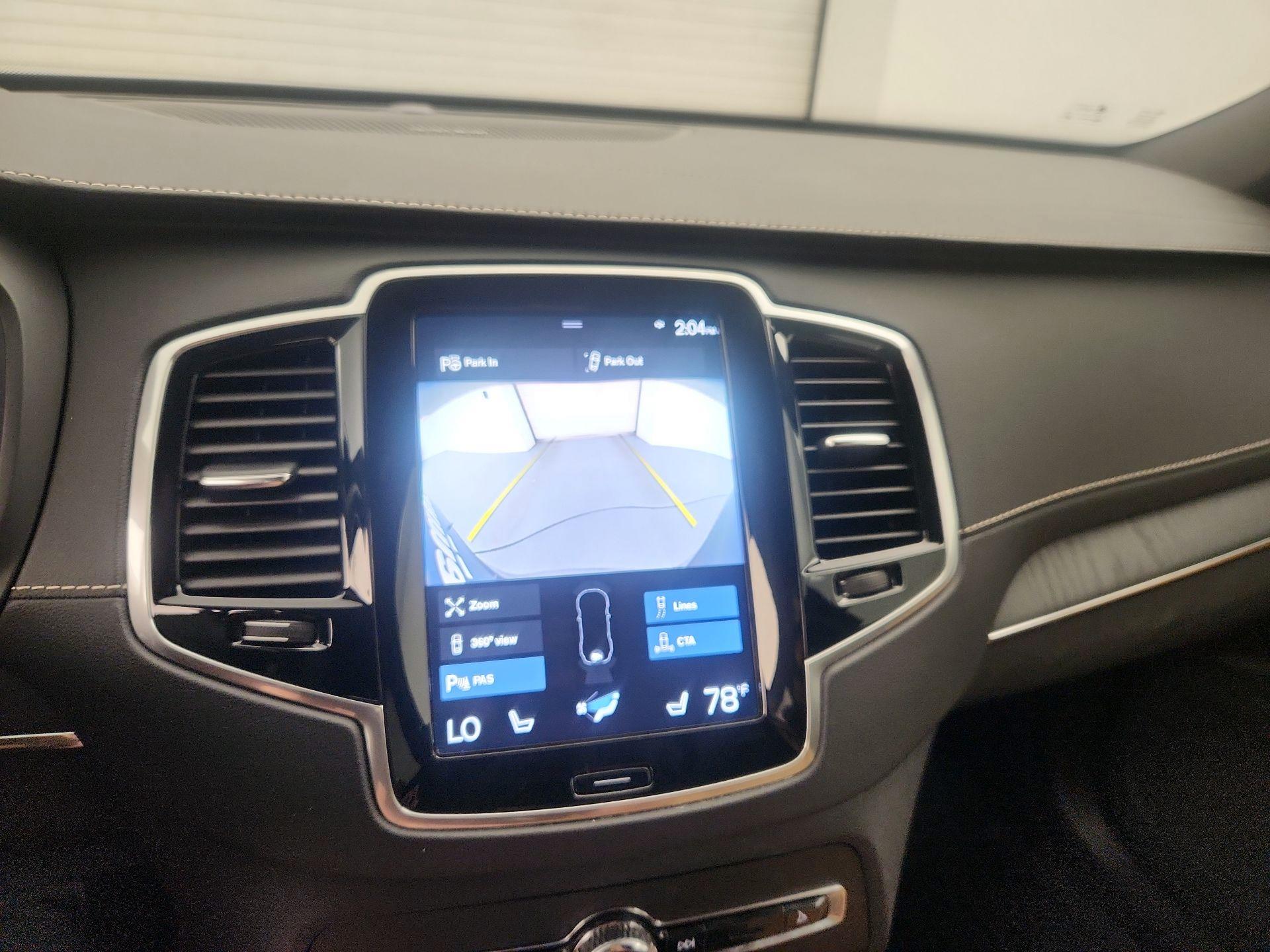 Thumbnail: 2022 Volvo XC90 - 14