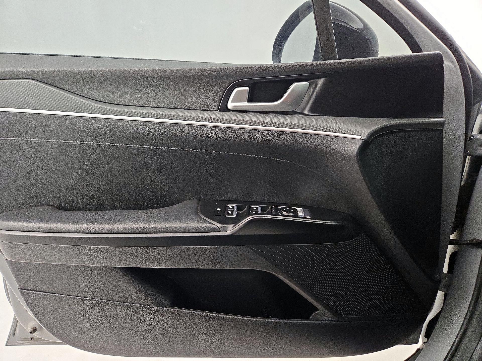 Thumbnail: 2022 Kia K5 - 12