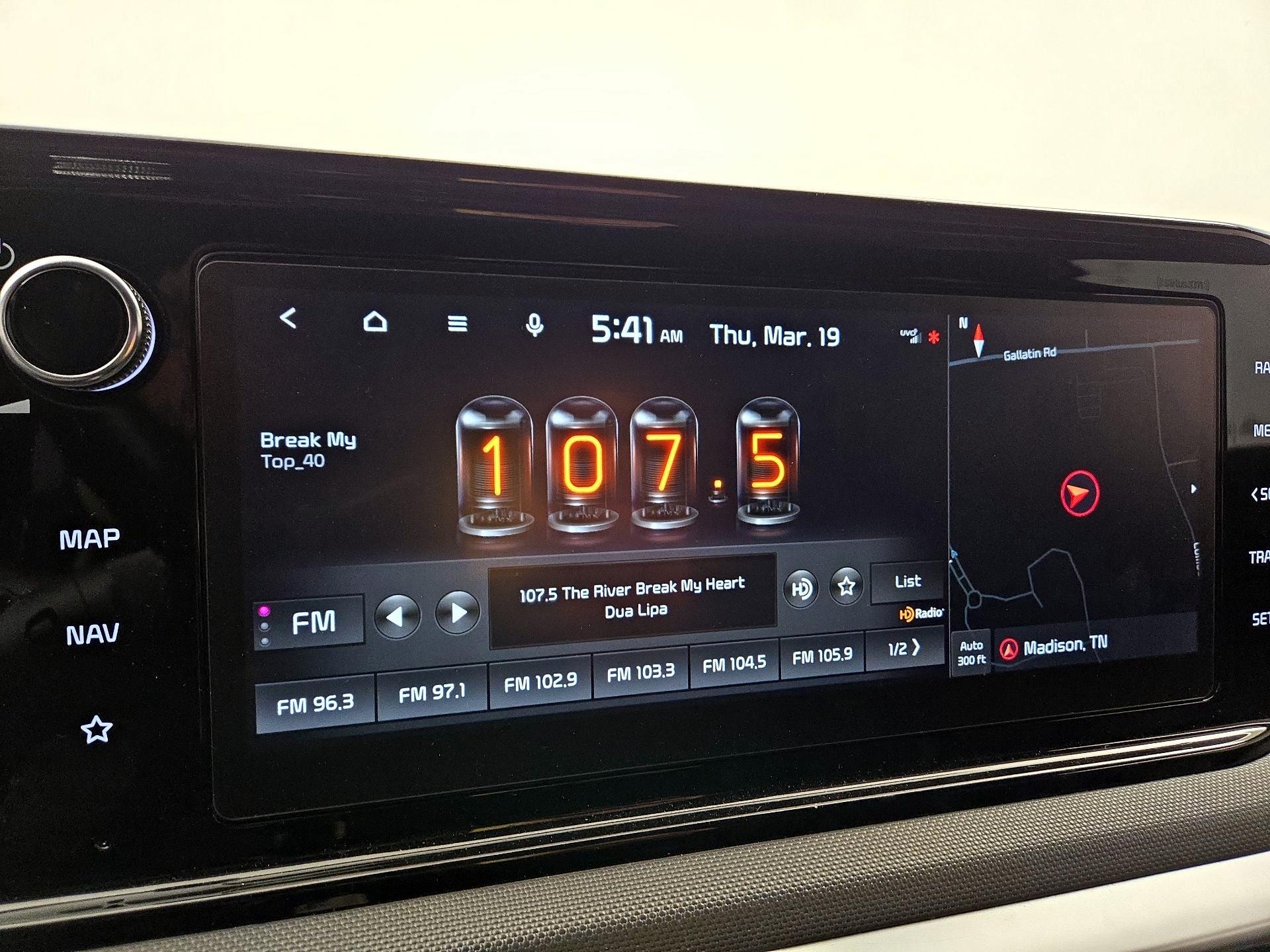 Thumbnail: 2022 Kia K5 - 16