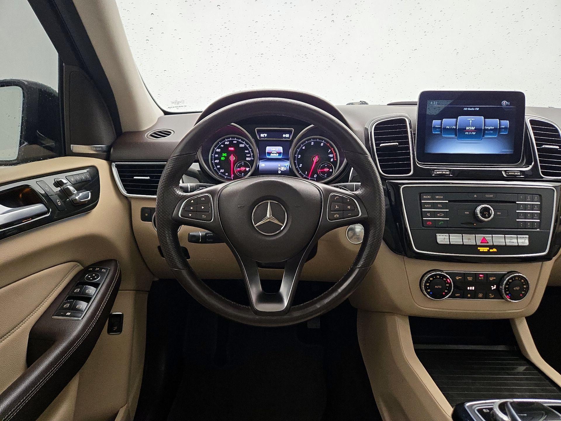 Thumbnail: 2017 Mercedes-Benz GLE - 10