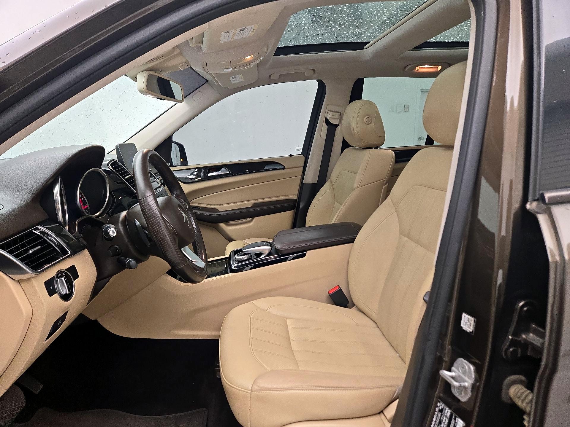 Thumbnail: 2017 Mercedes-Benz GLE - 11