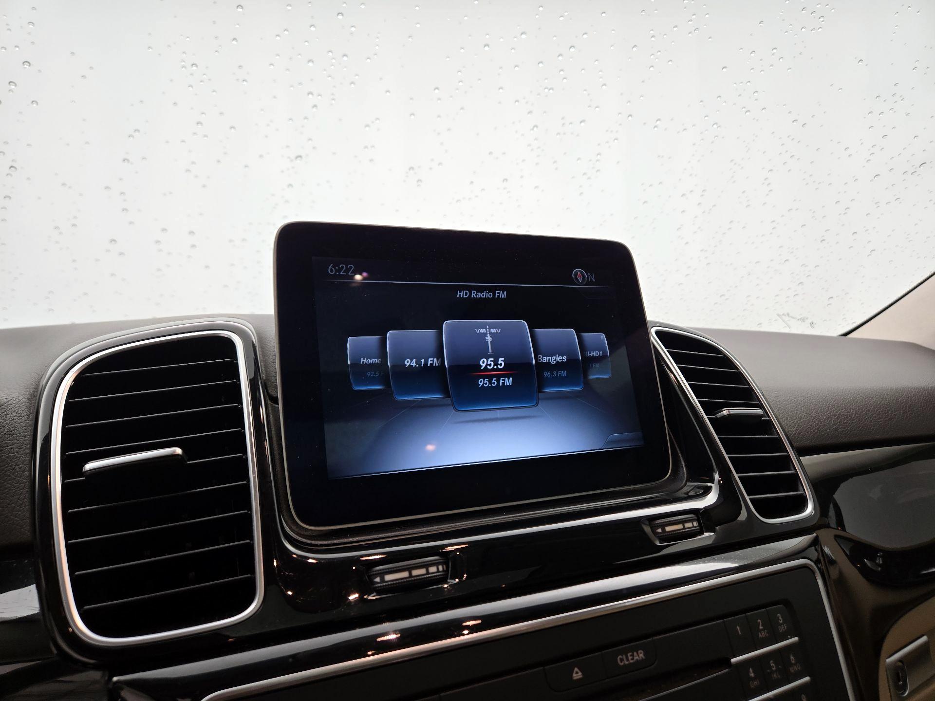 Thumbnail: 2017 Mercedes-Benz GLE - 15