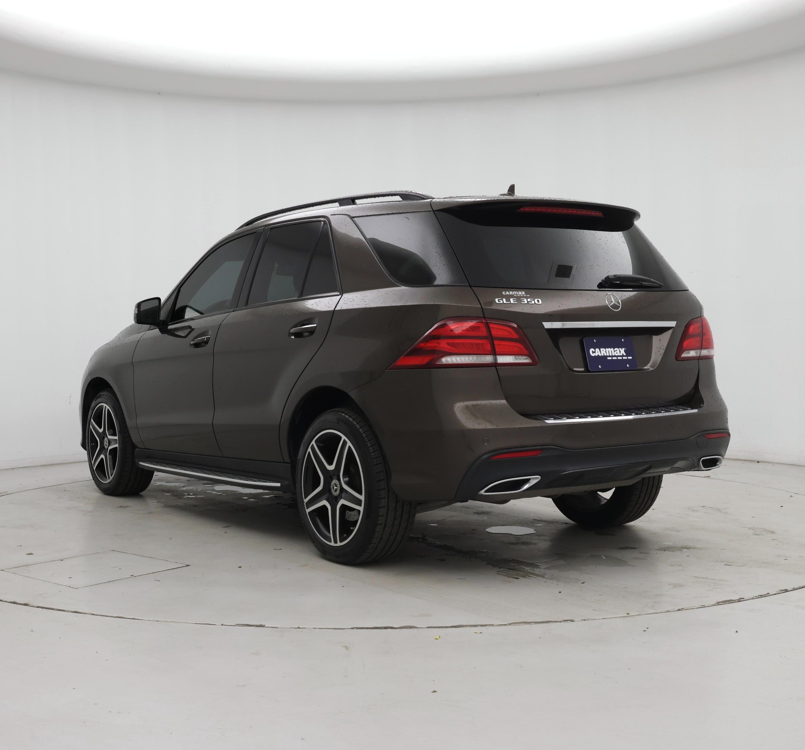 Thumbnail: 2017 Mercedes-Benz GLE - 2