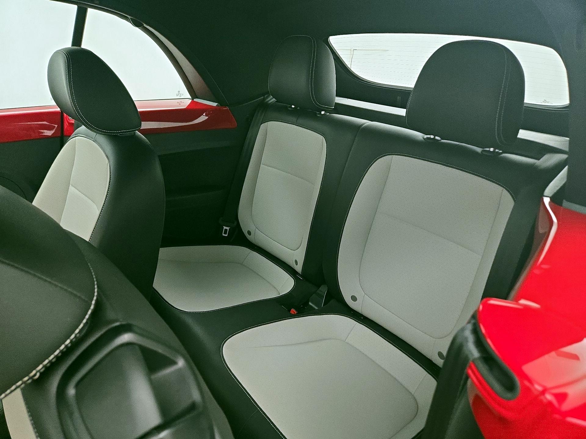 Thumbnail: 2017 Volkswagen Beetle - 19