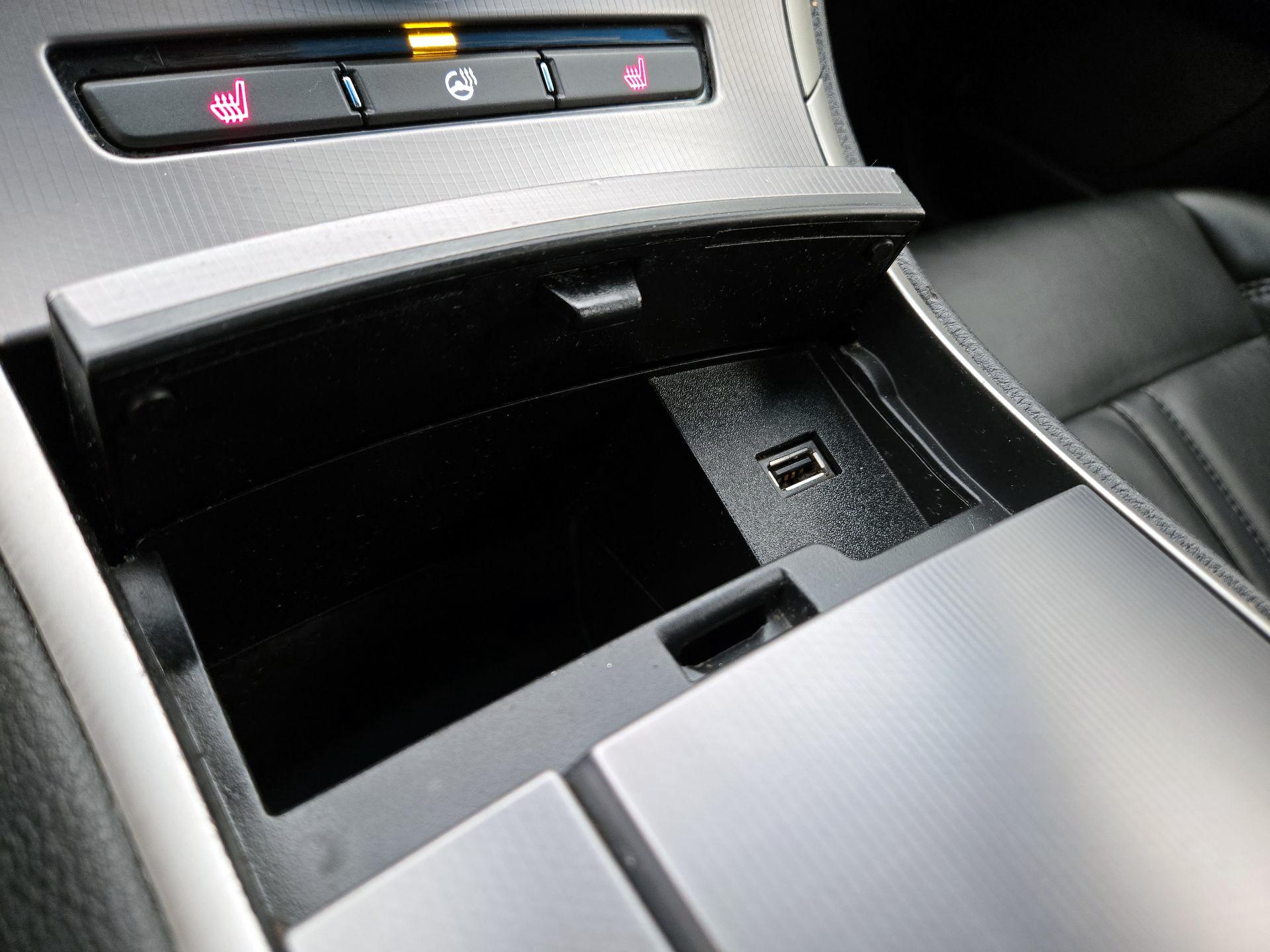 Thumbnail: 2019 Lincoln MKZ - 19