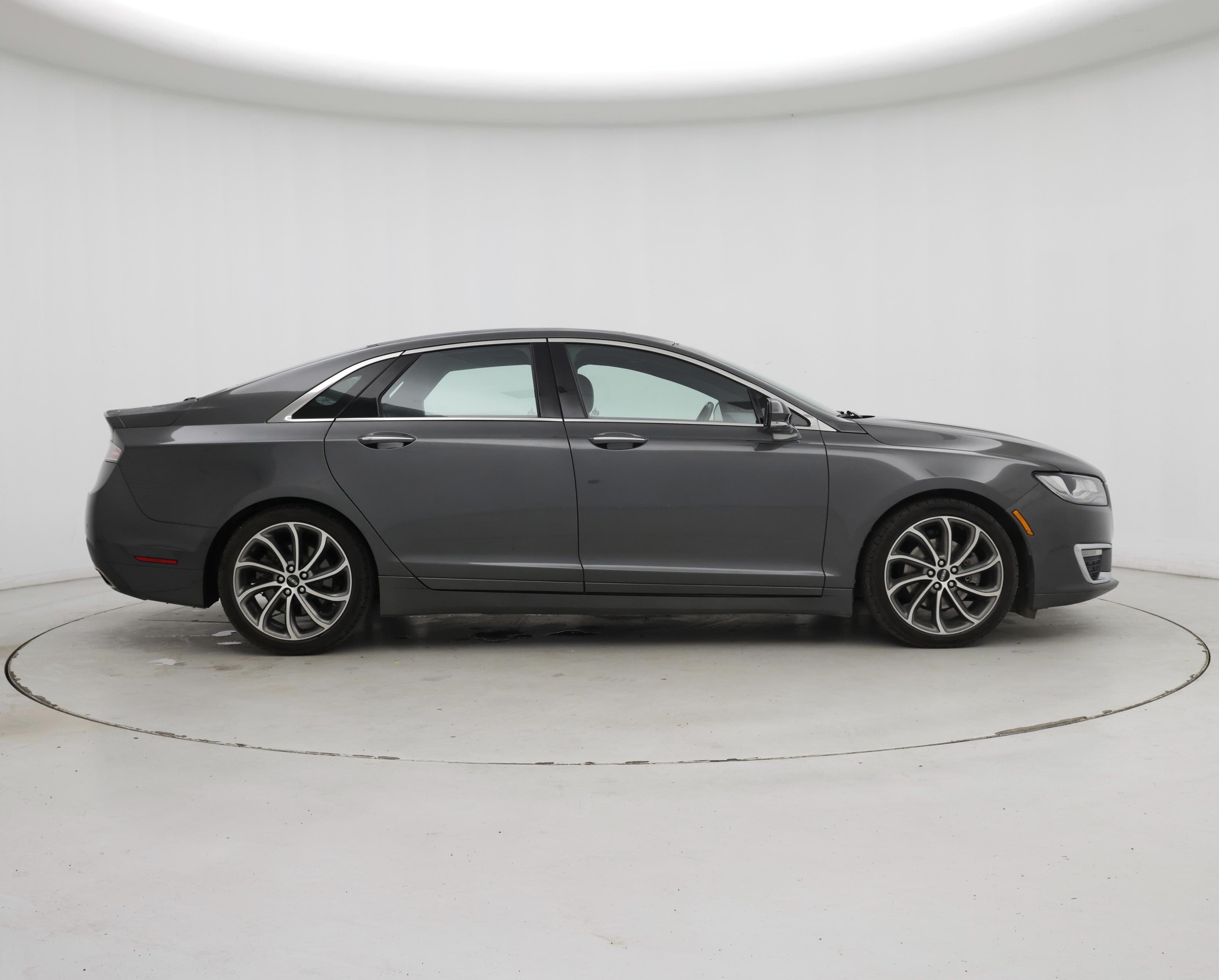 Thumbnail: 2019 Lincoln MKZ - 7