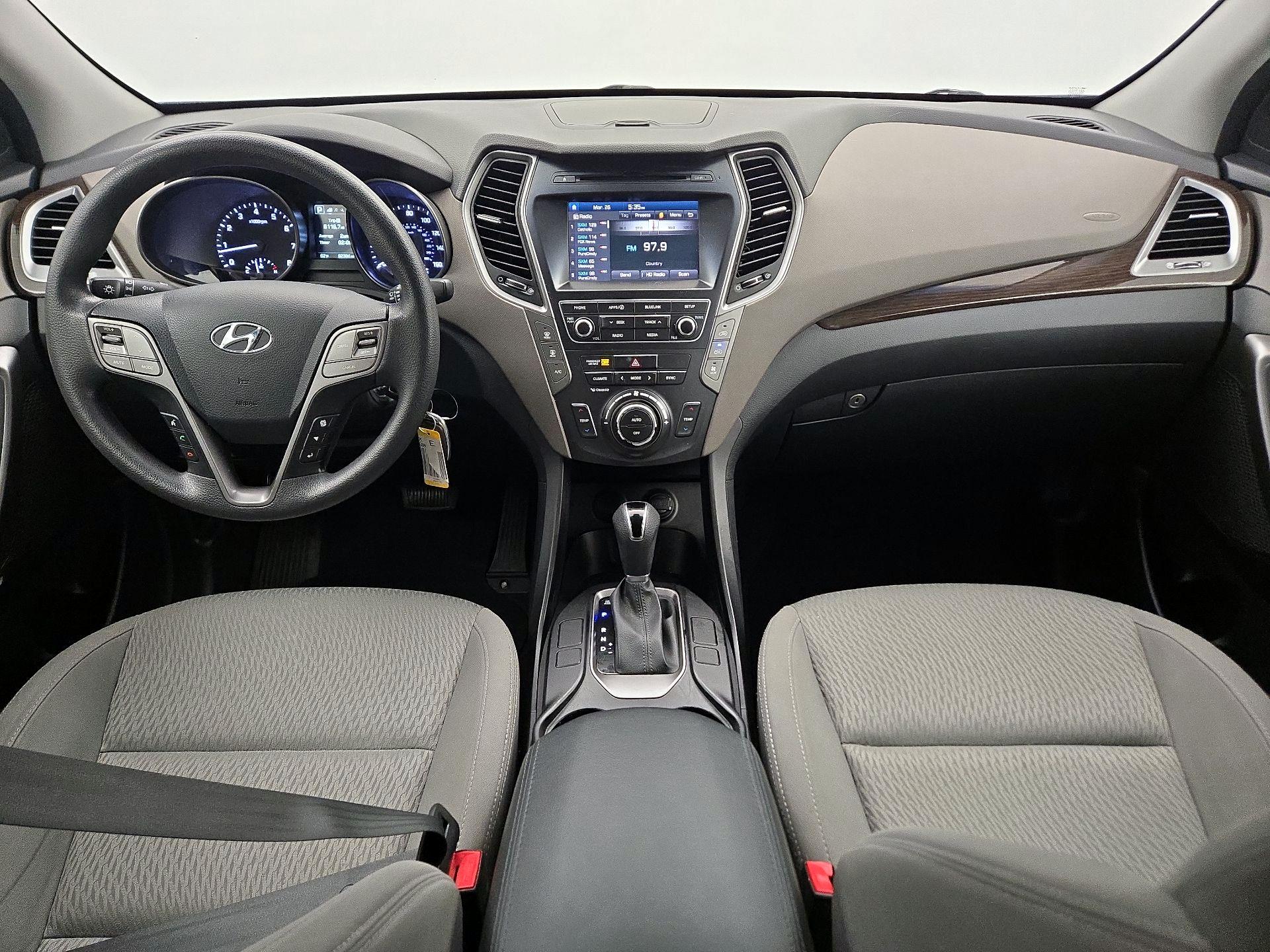 Thumbnail: 2017 Hyundai Santa Fe - 9