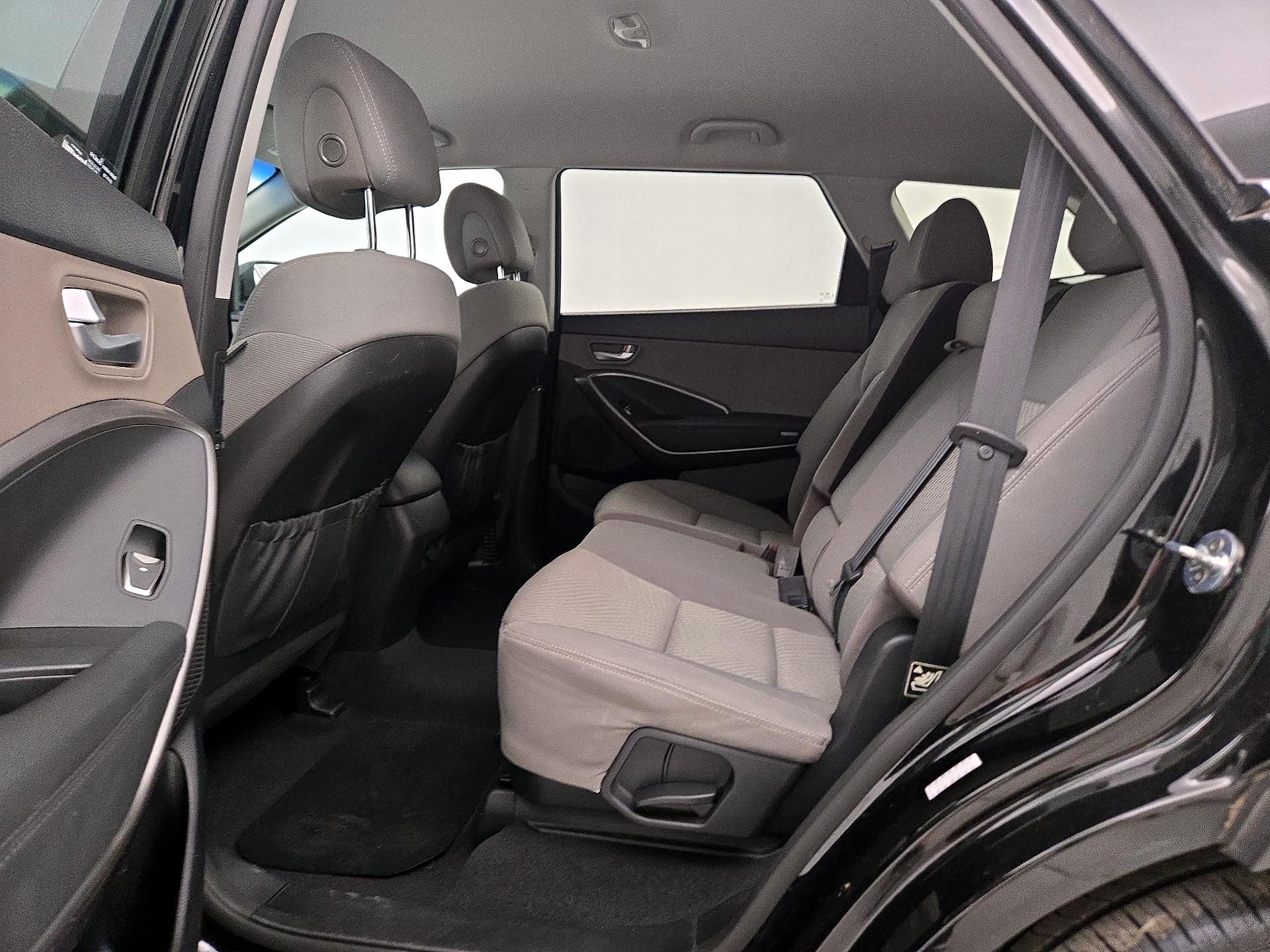 Thumbnail: 2017 Hyundai Santa Fe - 19