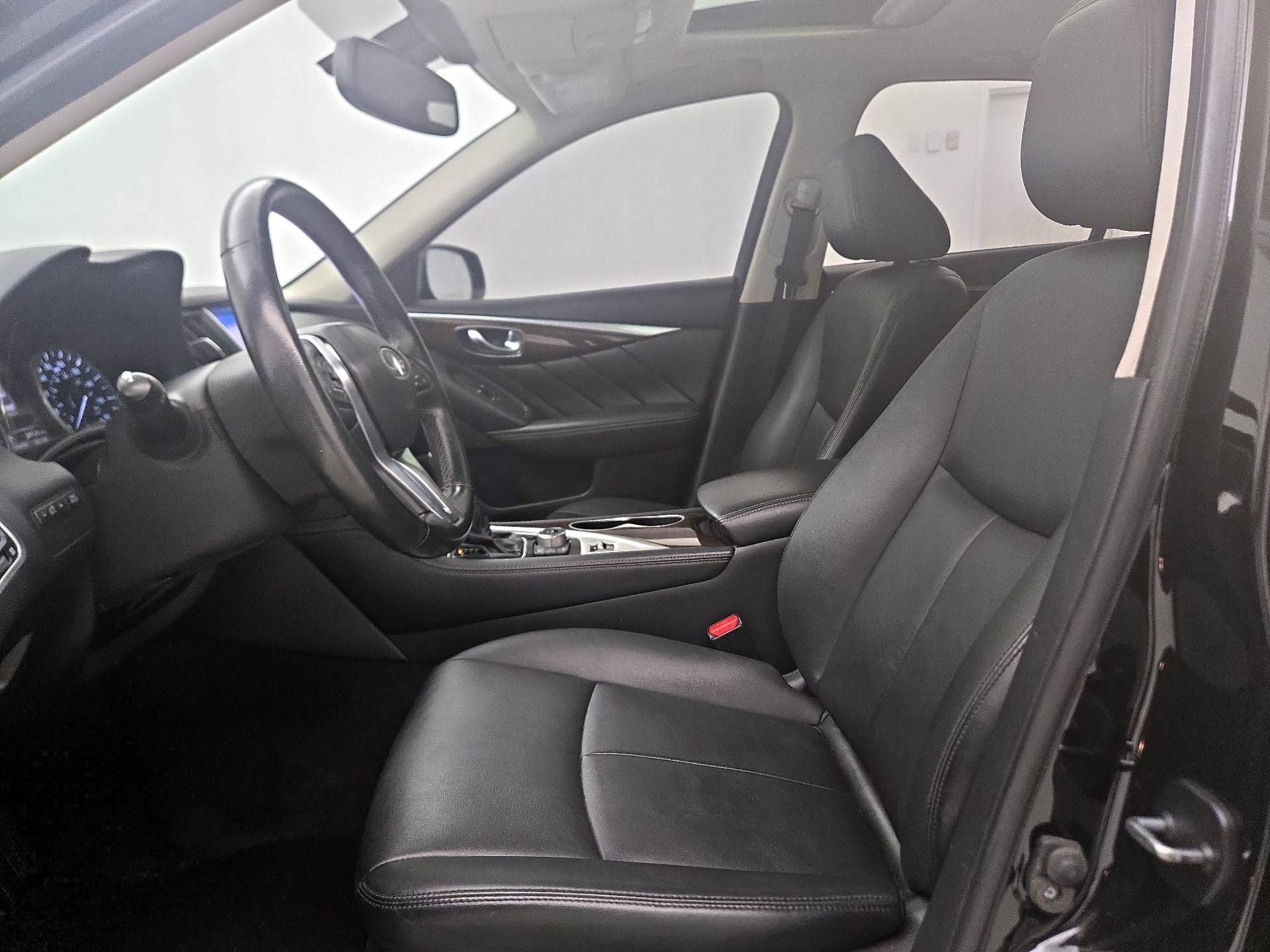 Thumbnail: 2018 INFINITI Q50 - 11