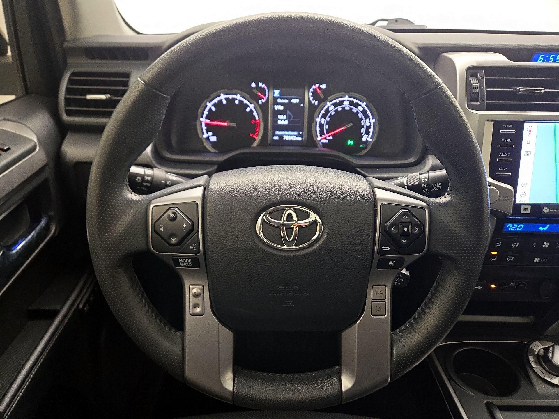 Thumbnail: 2021 Toyota 4Runner - 10