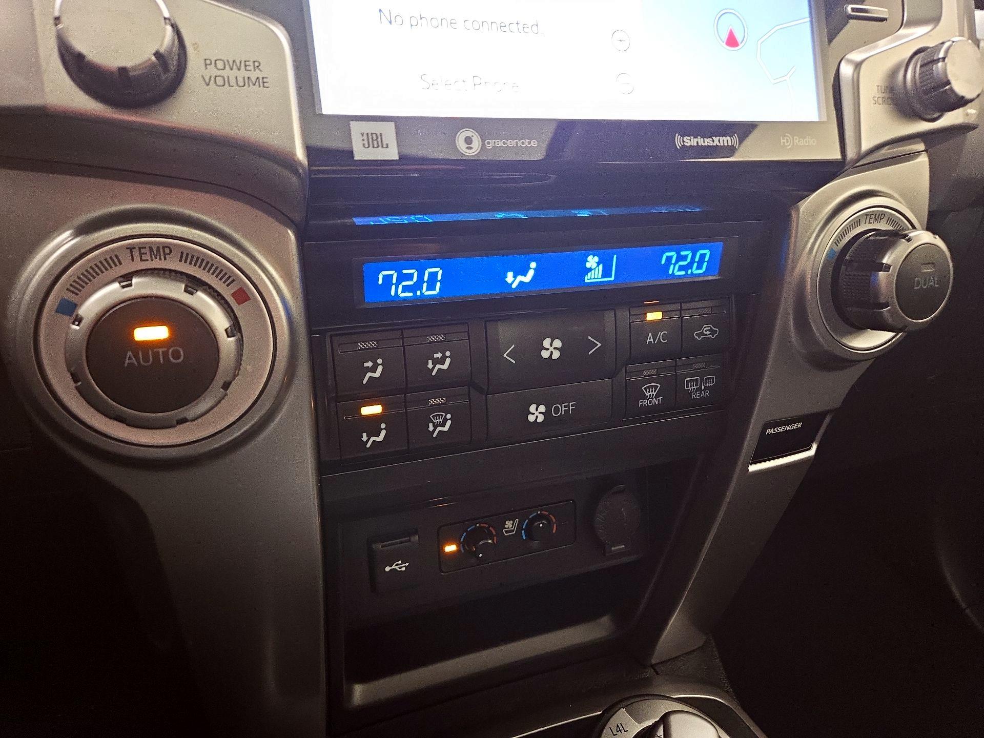 Thumbnail: 2021 Toyota 4Runner - 17