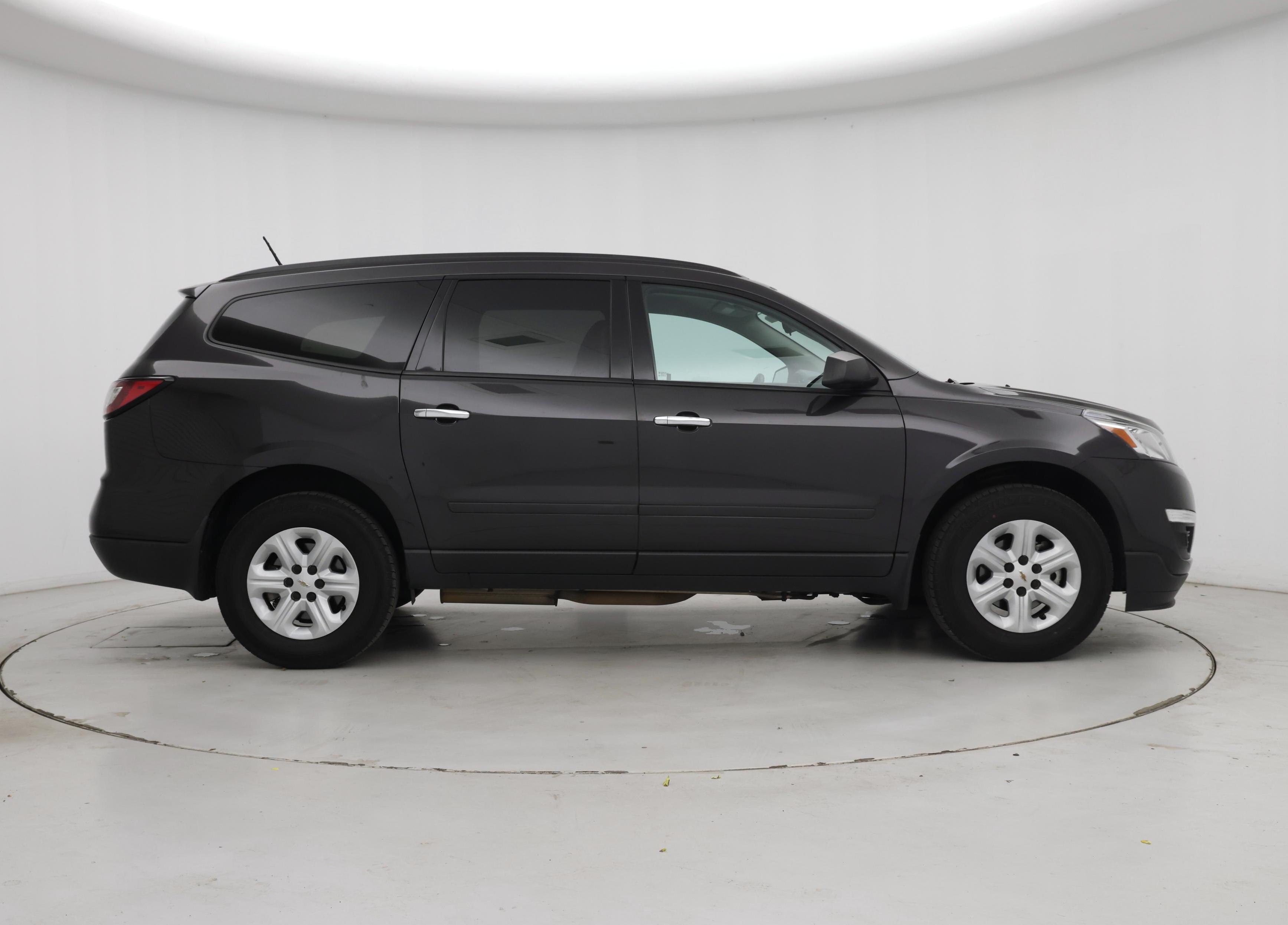 Thumbnail: 2017 Chevrolet Traverse - 7