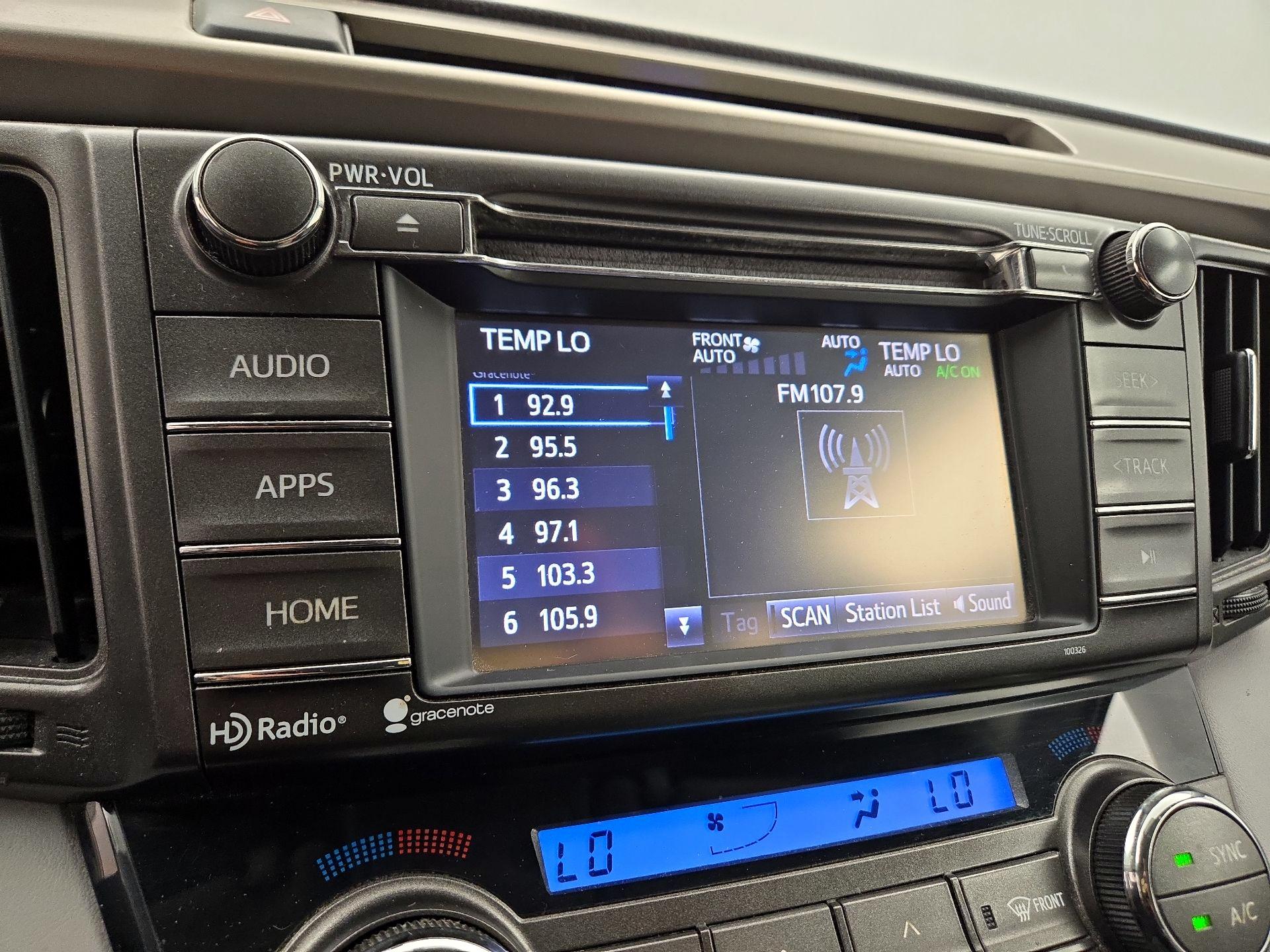 Thumbnail: 2014 Toyota RAV4 - 15