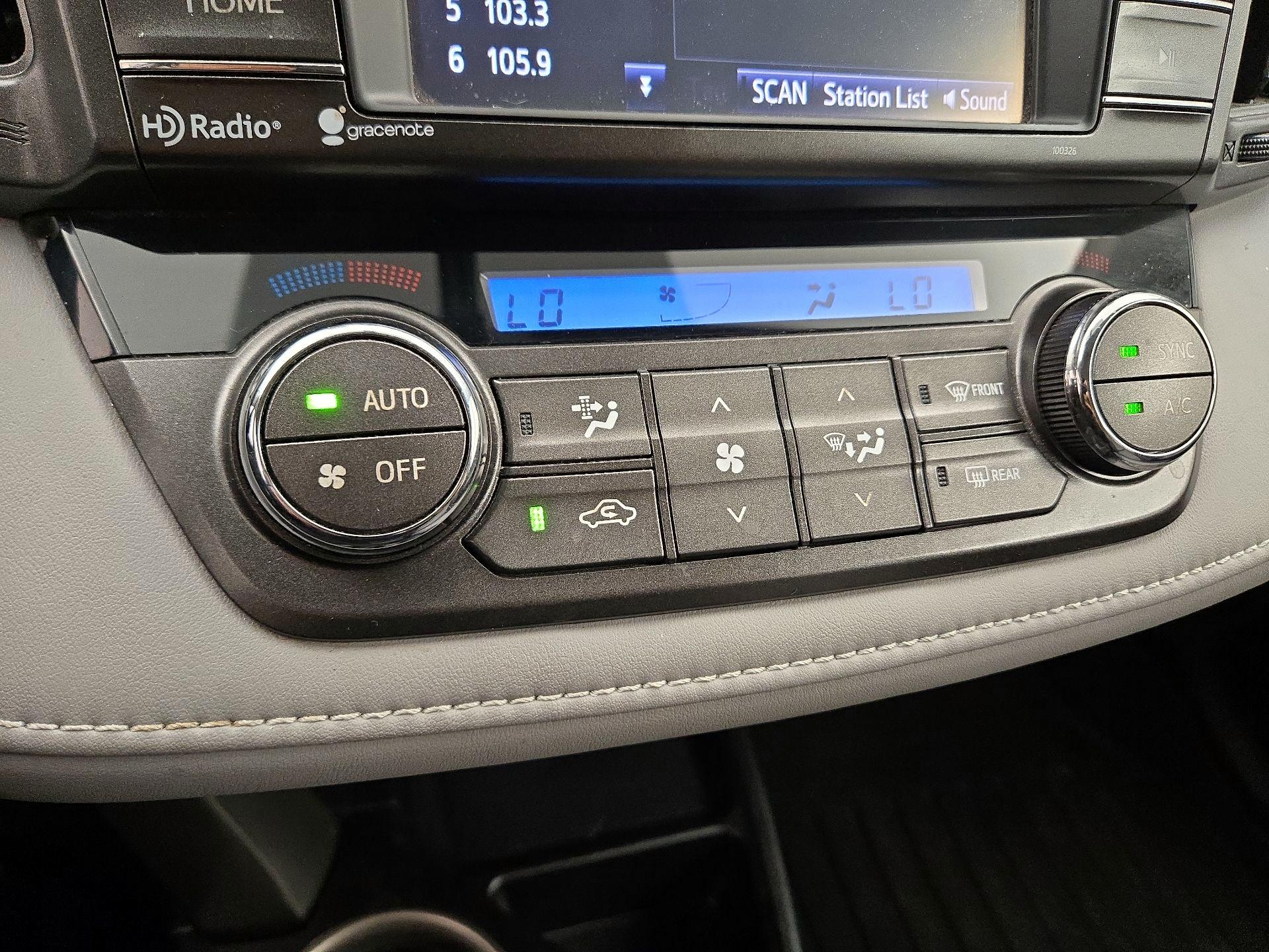 Thumbnail: 2014 Toyota RAV4 - 16