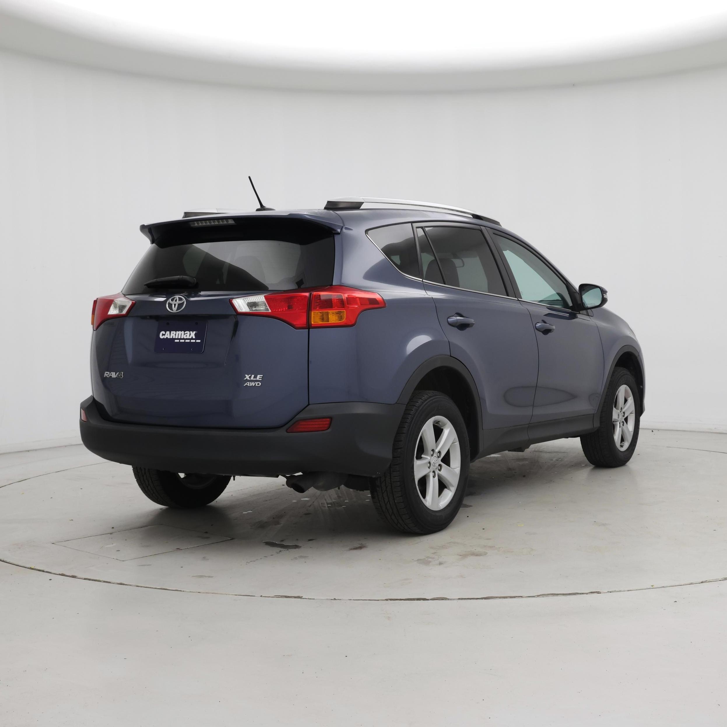 Thumbnail: 2014 Toyota RAV4 - 8