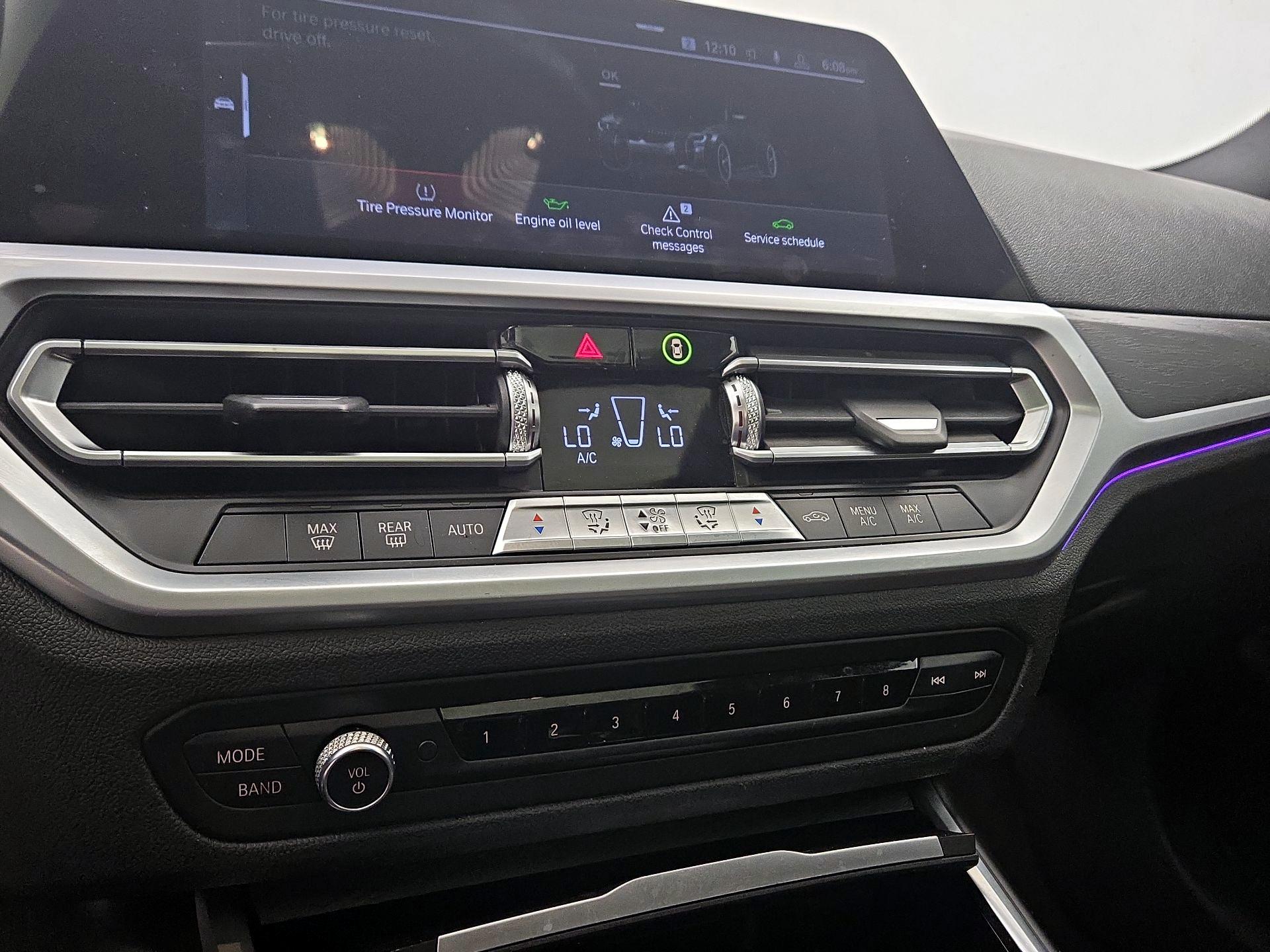 Thumbnail: 2019 BMW 3 Series - 16