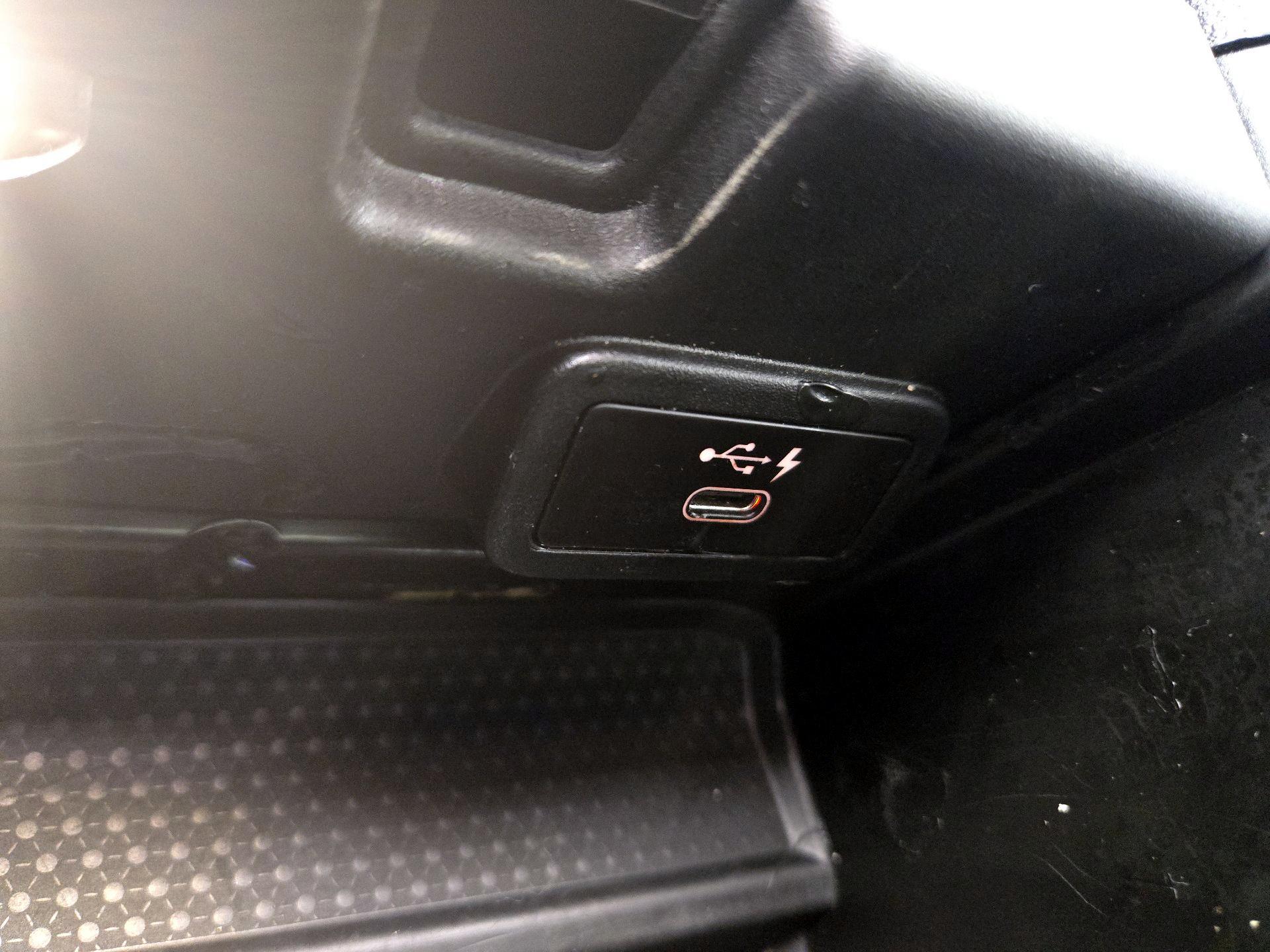 Thumbnail: 2019 BMW 3 Series - 18