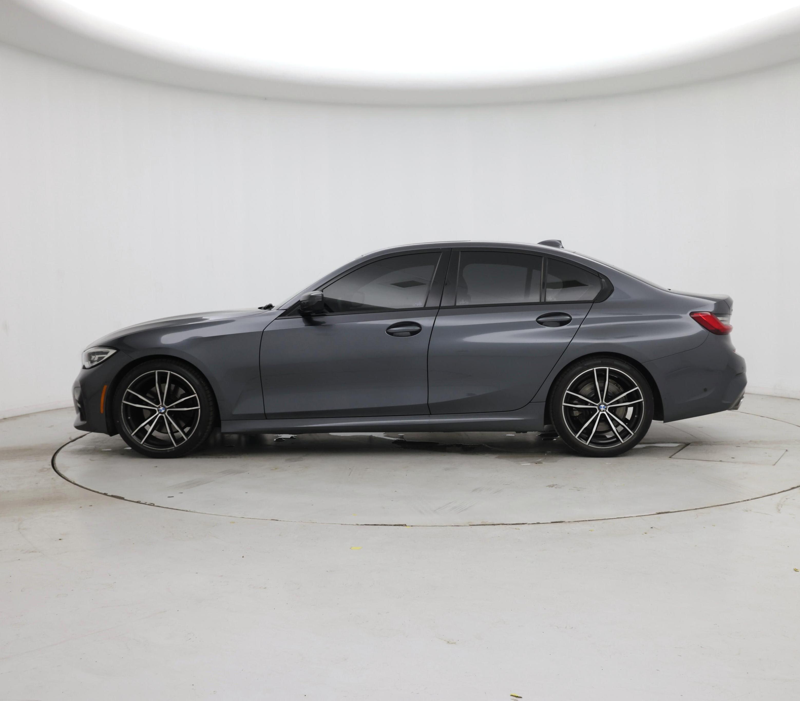 Thumbnail: 2019 BMW 3 Series - 3