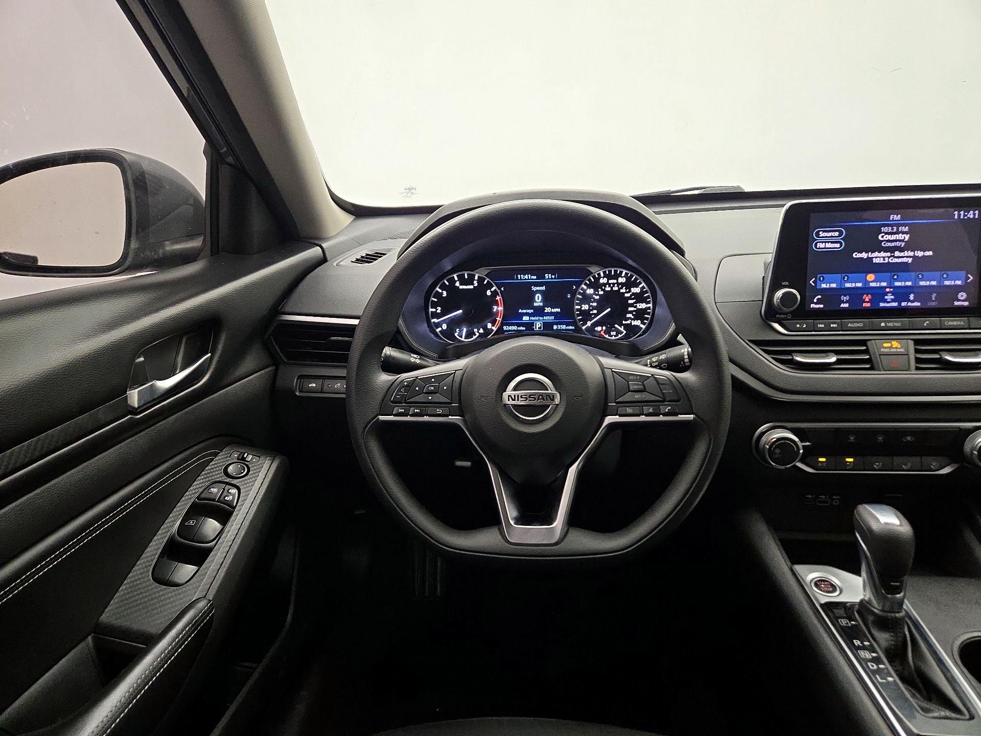 Thumbnail: 2019 Nissan Altima - 10