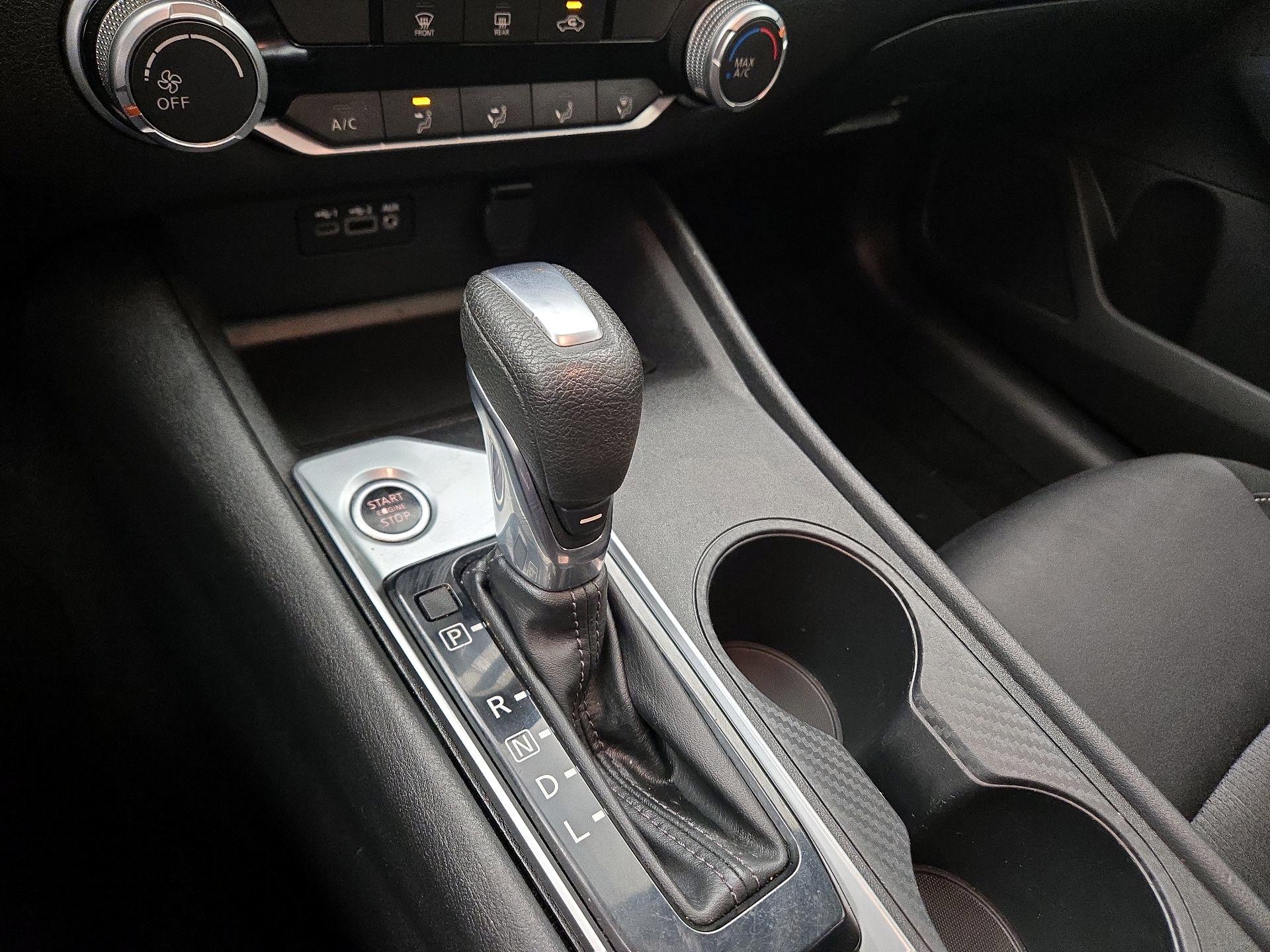 Thumbnail: 2019 Nissan Altima - 17