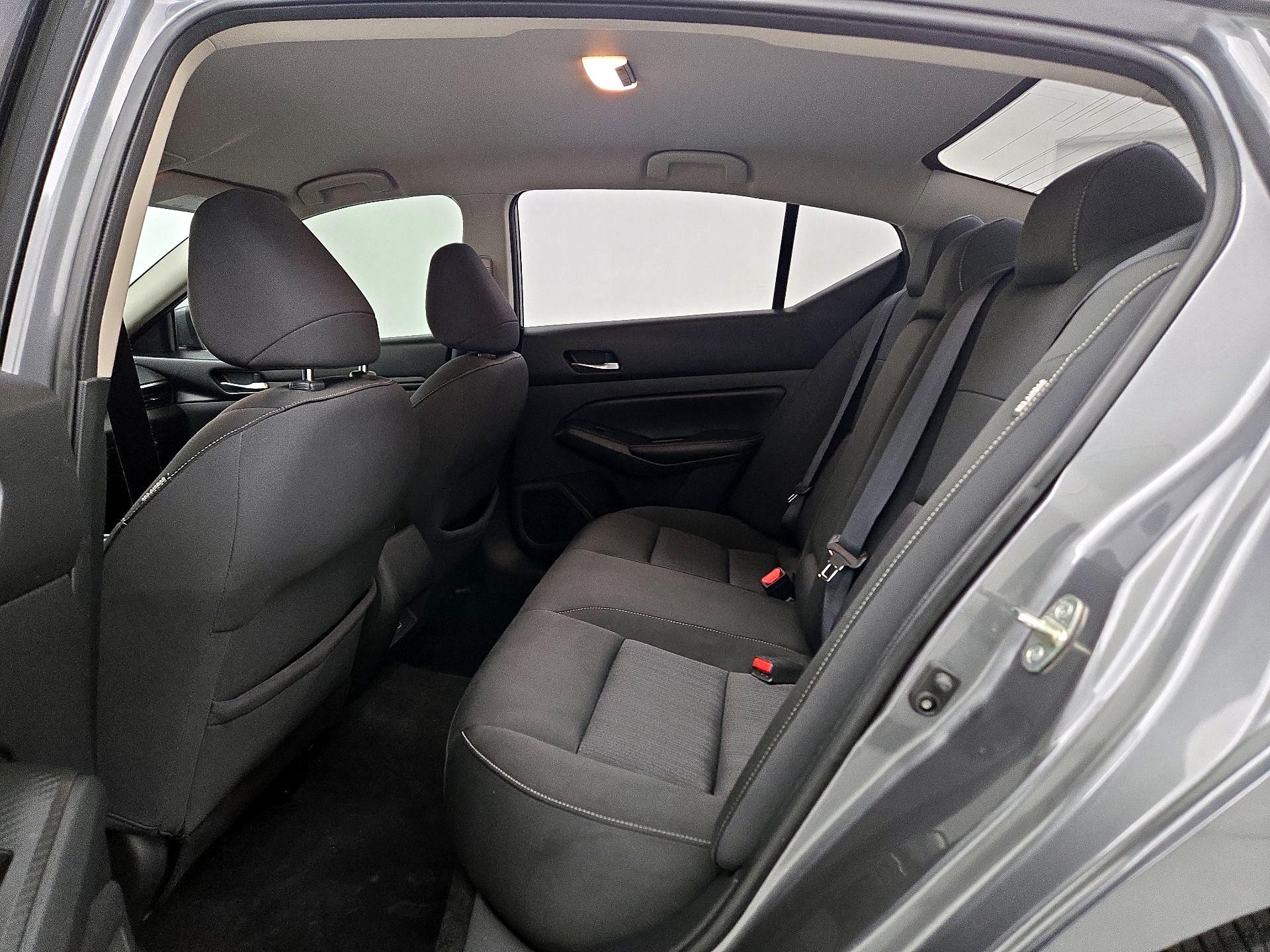 Thumbnail: 2019 Nissan Altima - 19