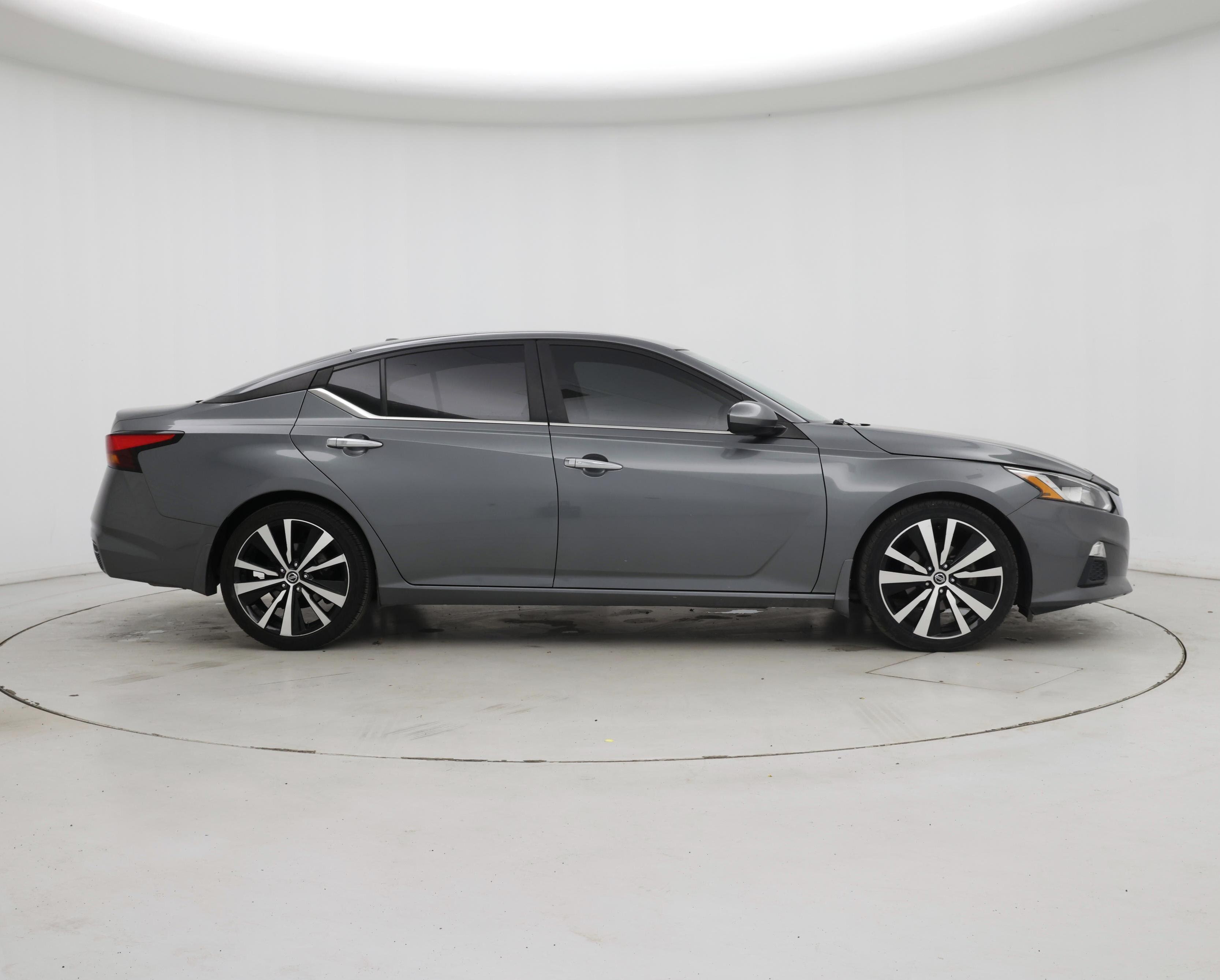 Thumbnail: 2019 Nissan Altima - 7