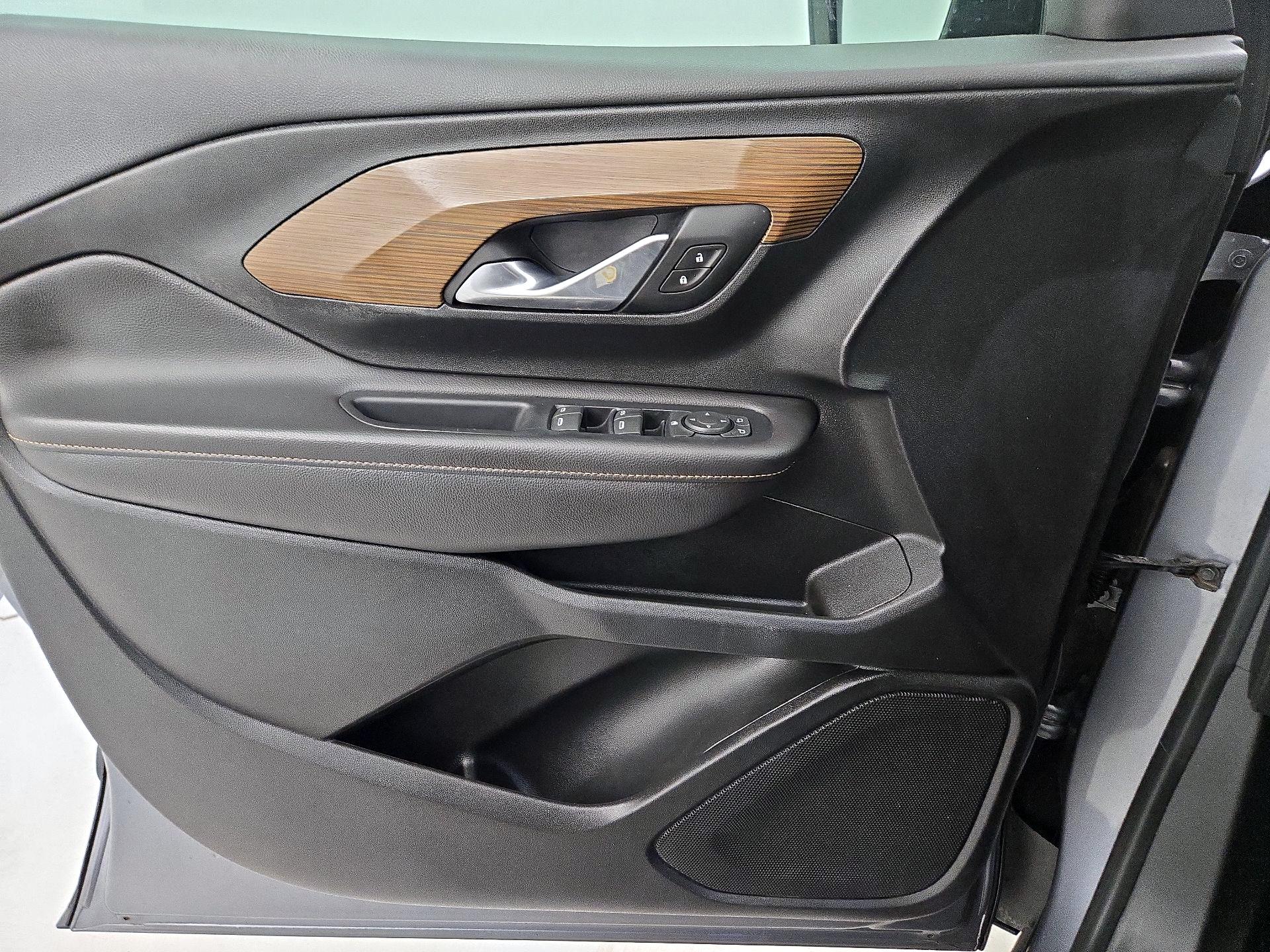 Thumbnail: 2020 GMC Terrain - 12