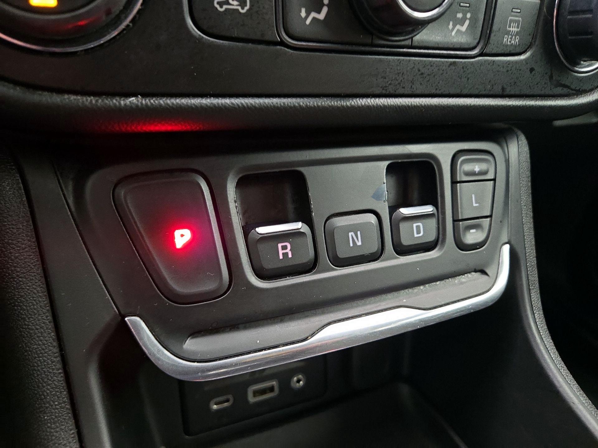 Thumbnail: 2020 GMC Terrain - 18