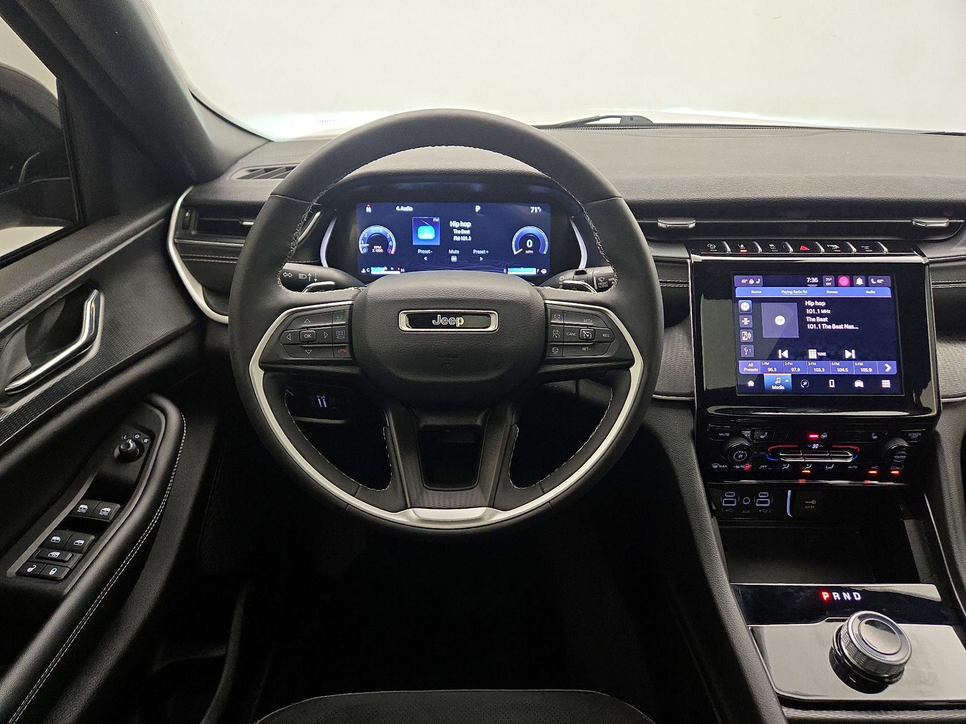 Thumbnail: 2024 Jeep Grand Cherokee L - 10