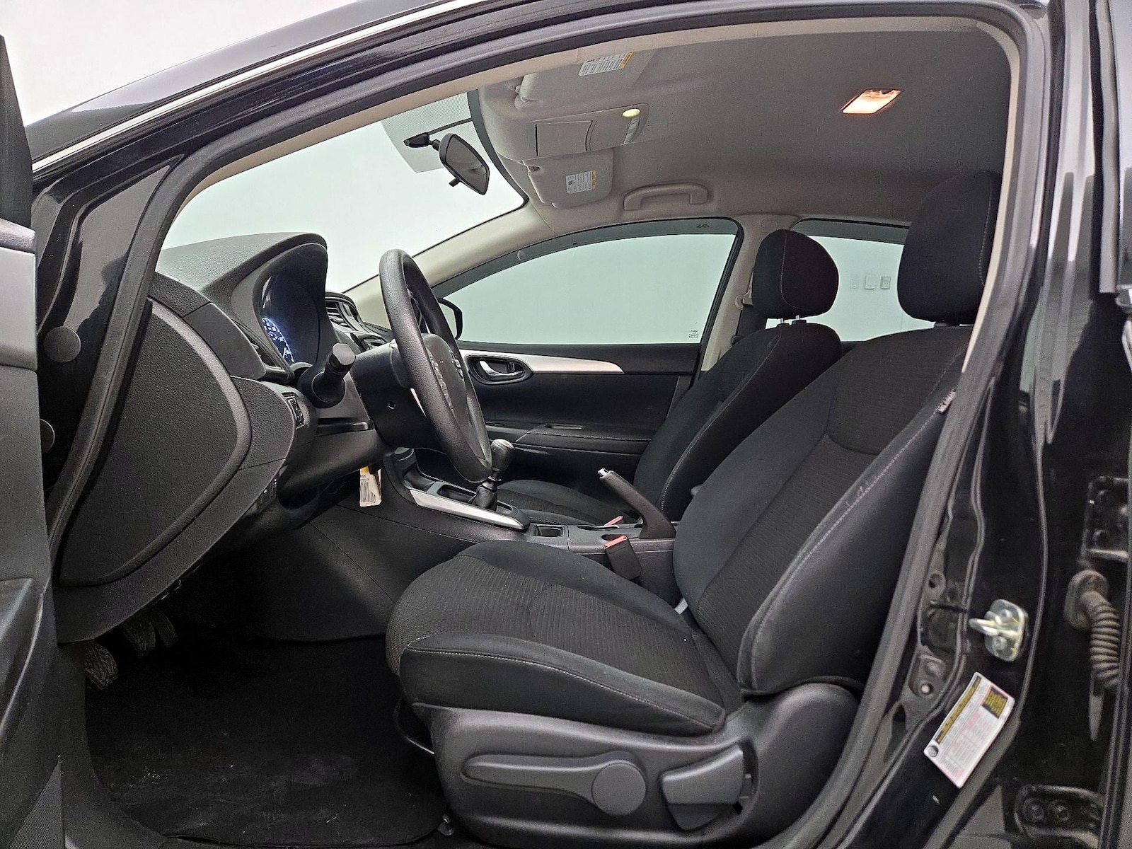 2019 Nissan Sentra S - Photo 12