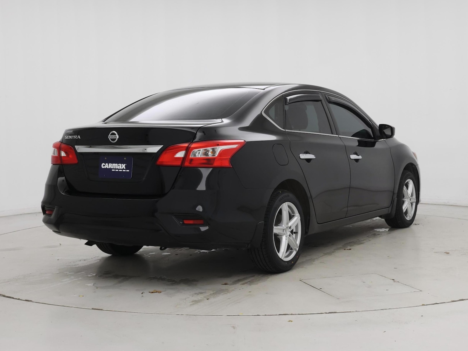 2019 Nissan Sentra S - Photo 9
