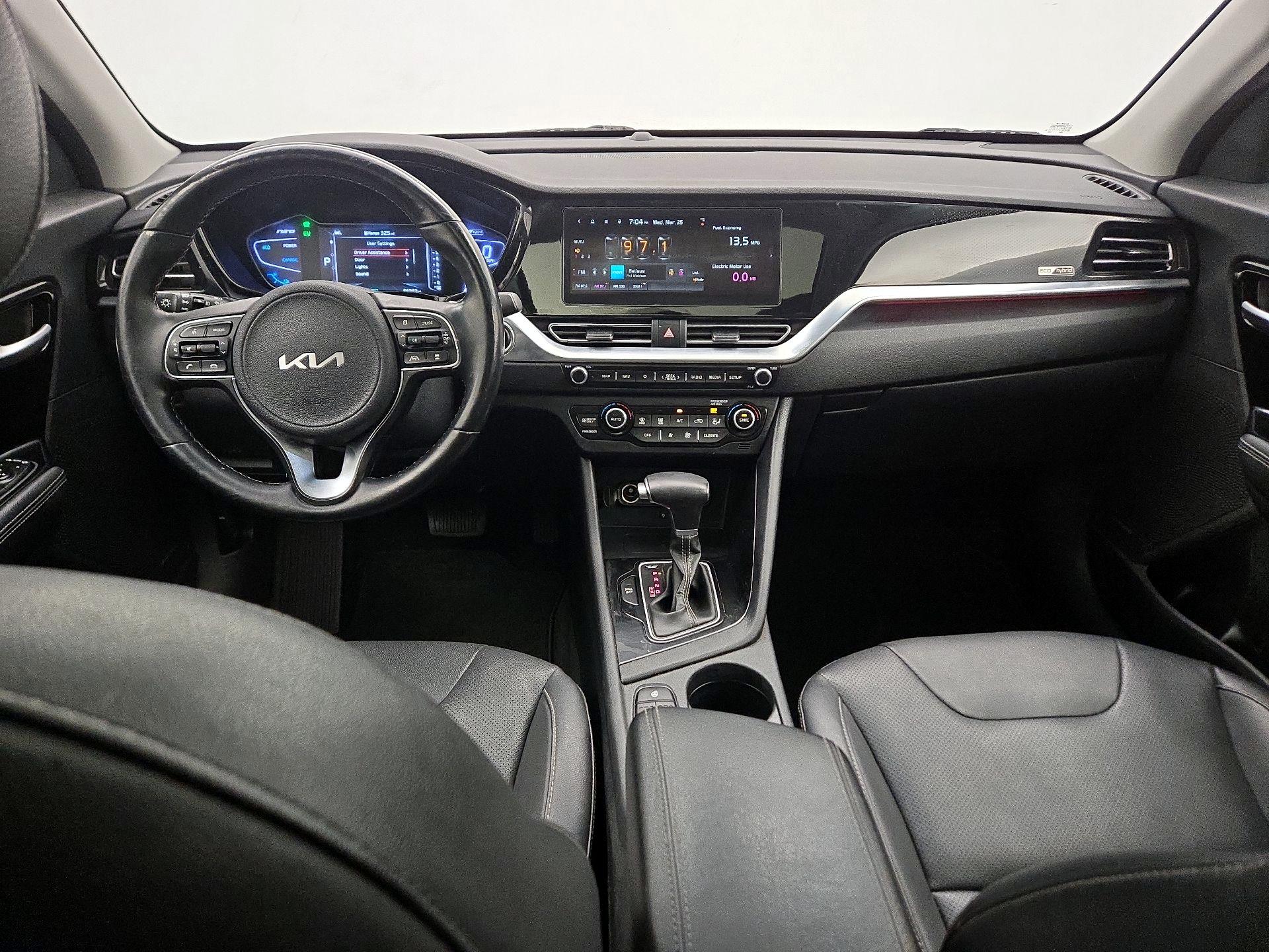 Thumbnail: 2022 Kia Niro - 9