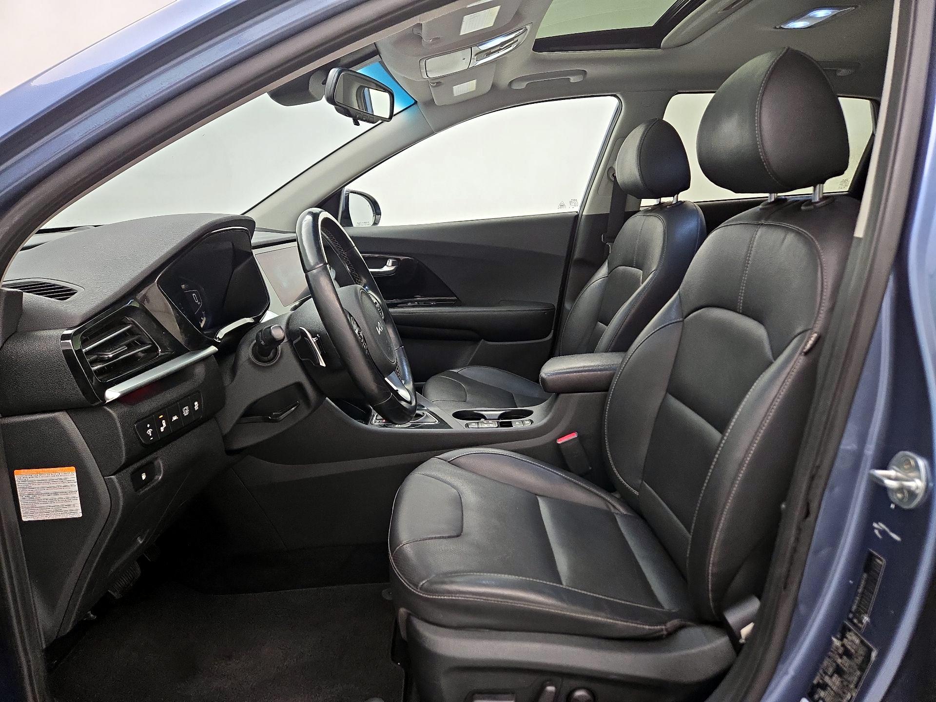 Thumbnail: 2022 Kia Niro - 11