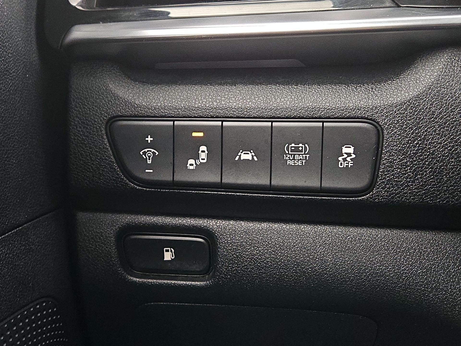 Thumbnail: 2022 Kia Niro - 13