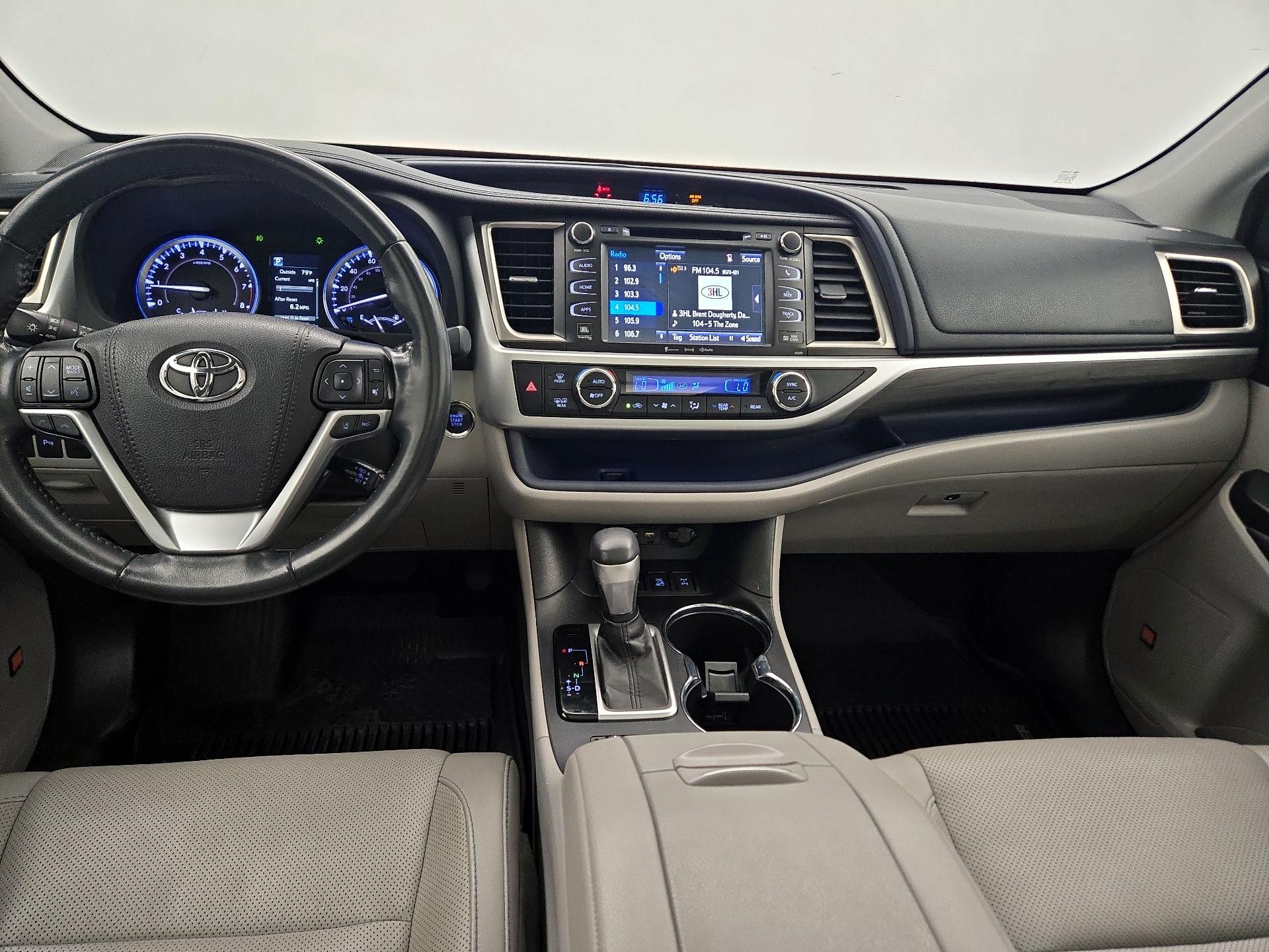 Thumbnail: 2019 Toyota Highlander - 9