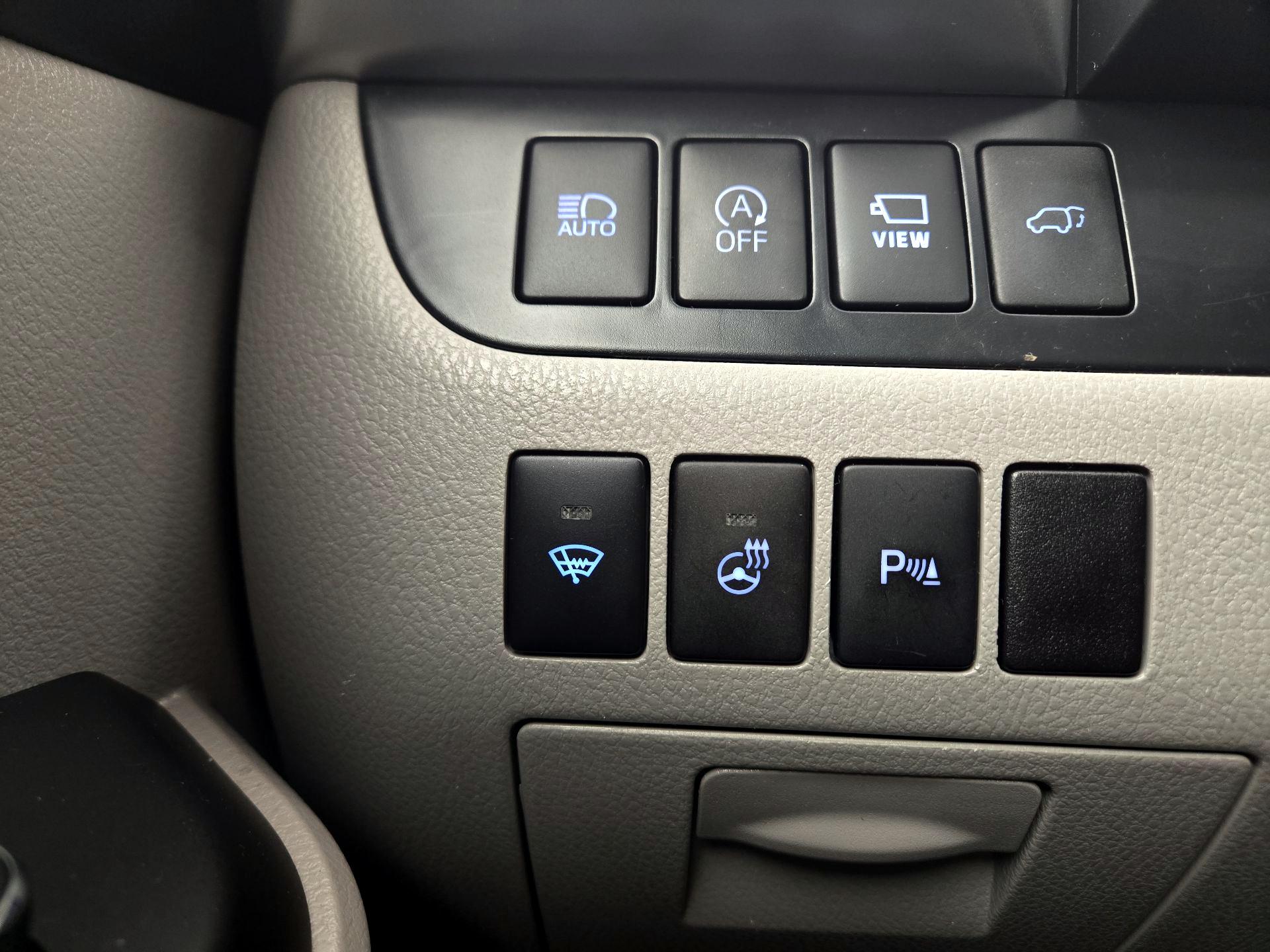 Thumbnail: 2019 Toyota Highlander - 13