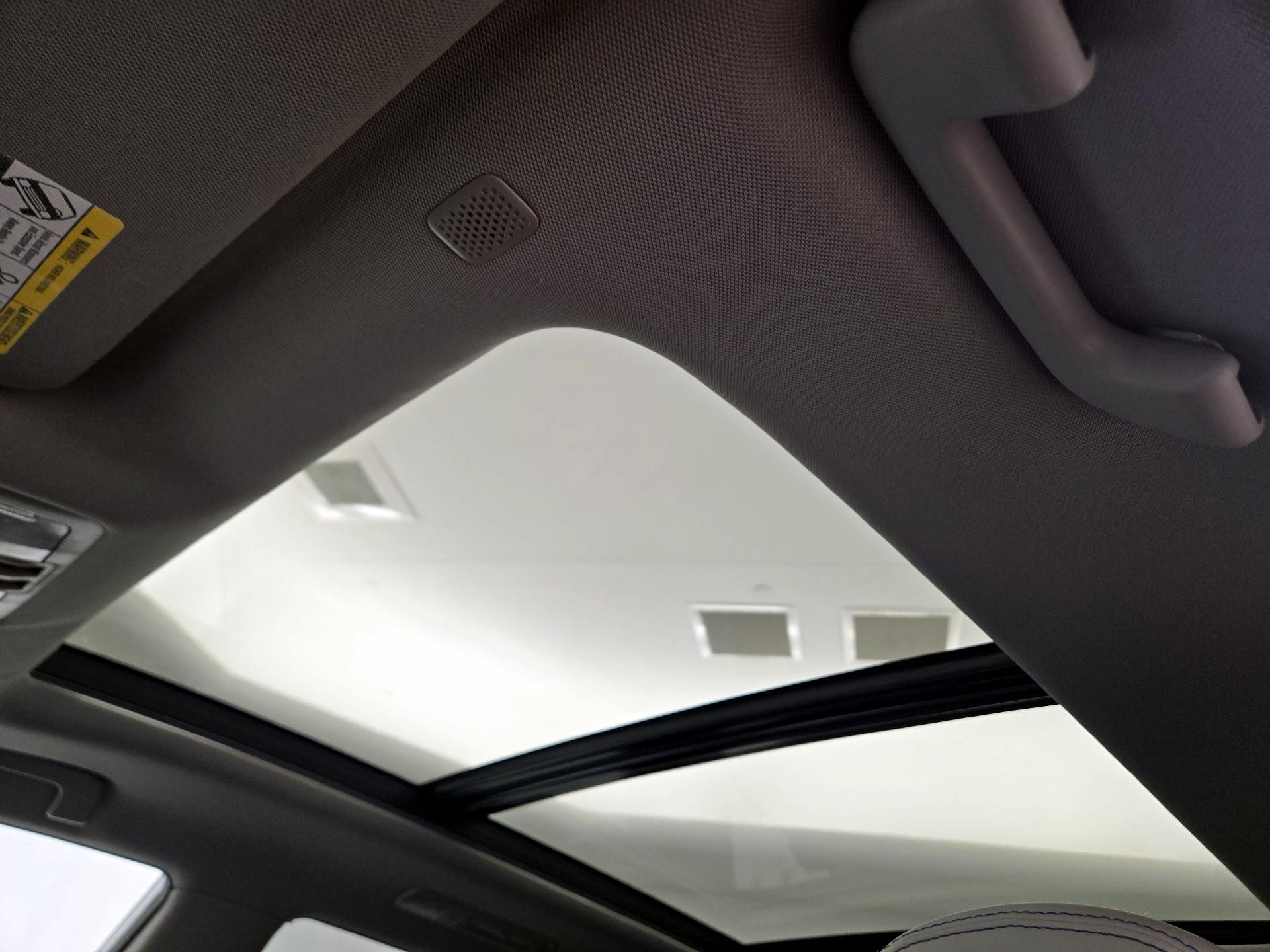 Thumbnail: 2019 Toyota Highlander - 19