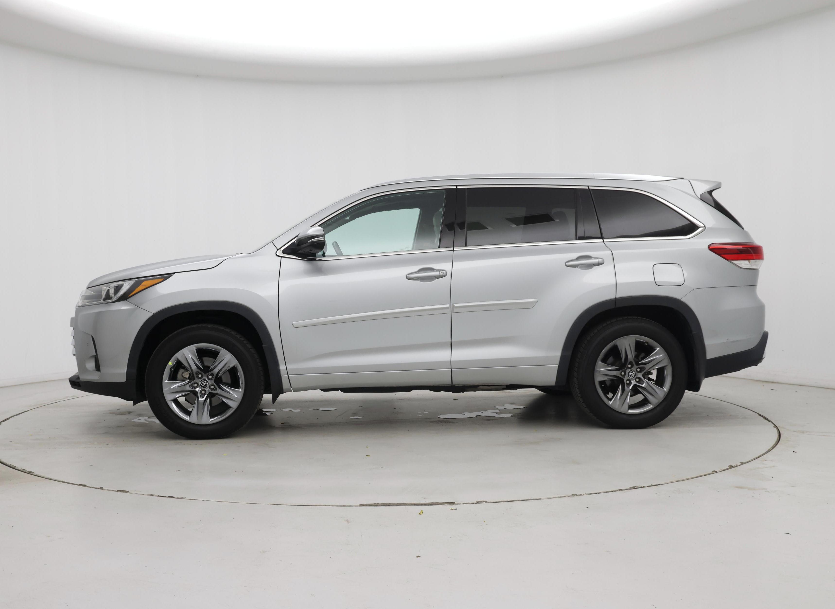 Thumbnail: 2019 Toyota Highlander - 3
